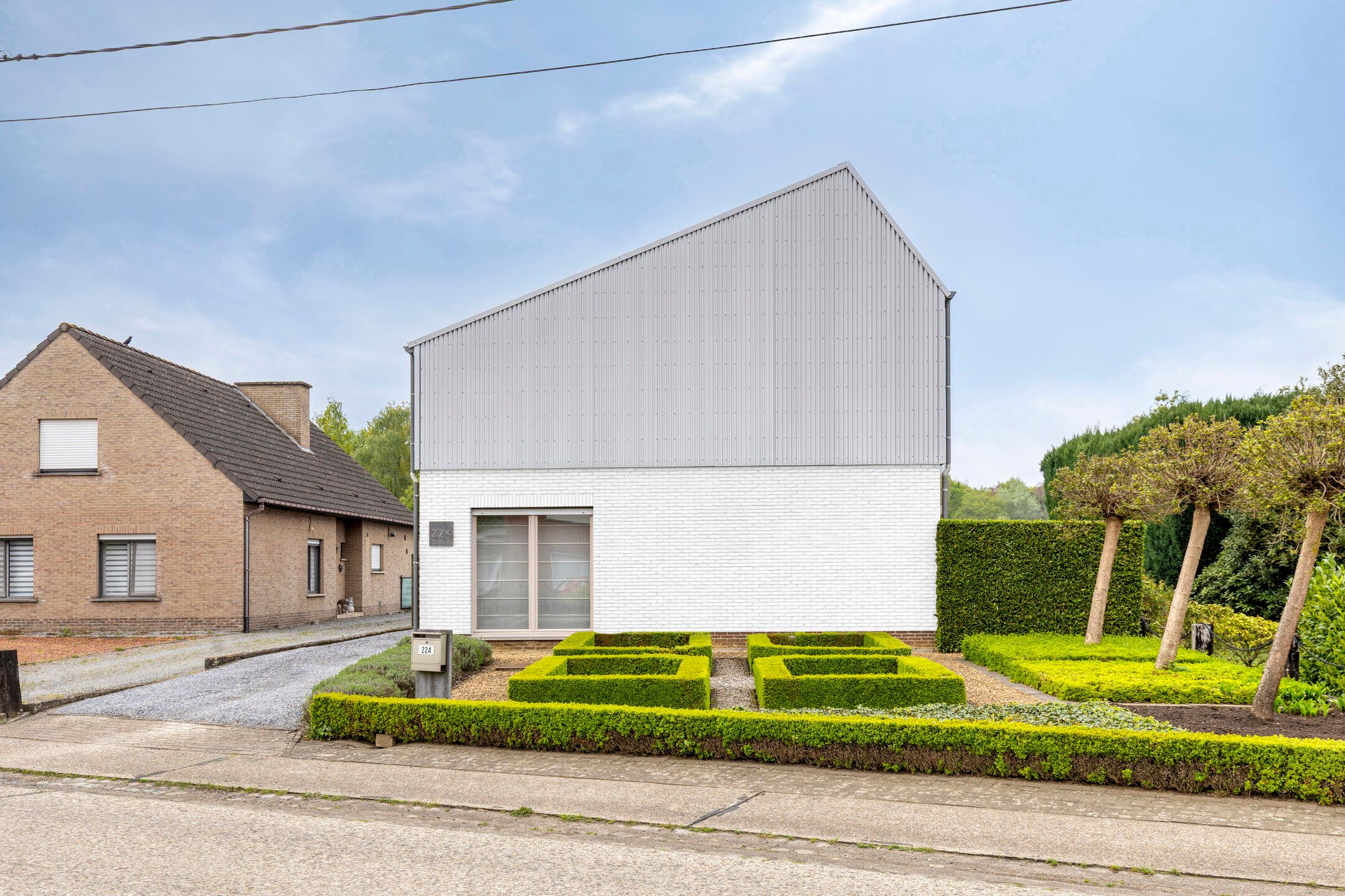 Volledig gerenoveerde woning foto 24