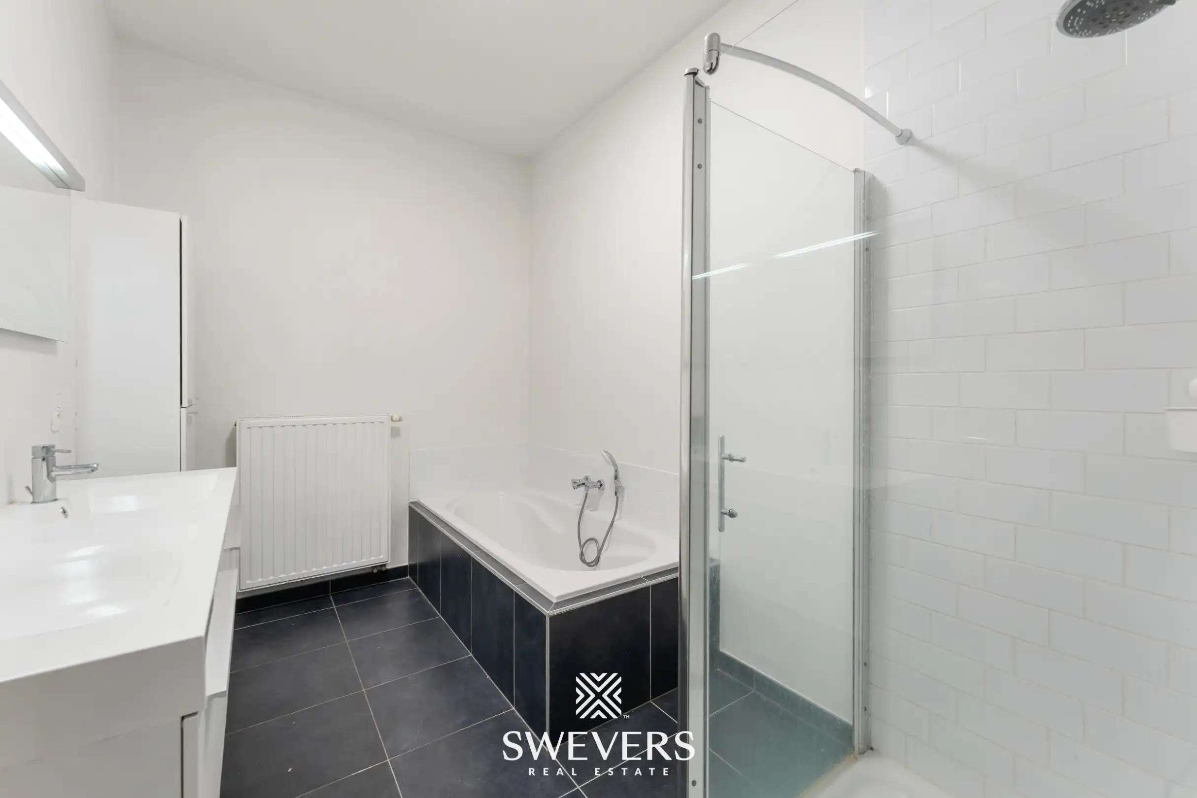 Instapklaar 2-slaapkamer appartement met zeer ruim terras in Quartier Blue Hasselt foto 17