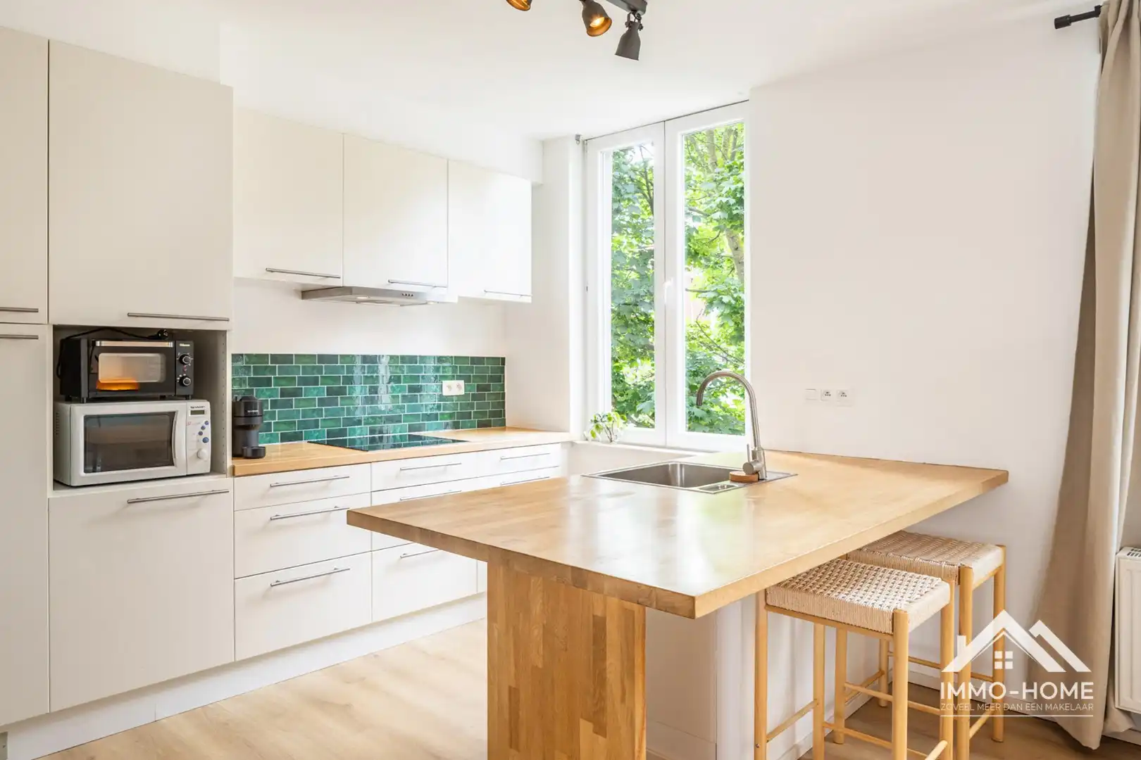 Opportuniteit ..wonng met 2 gerenoveerde appartementen en in TOP staat!! foto 8