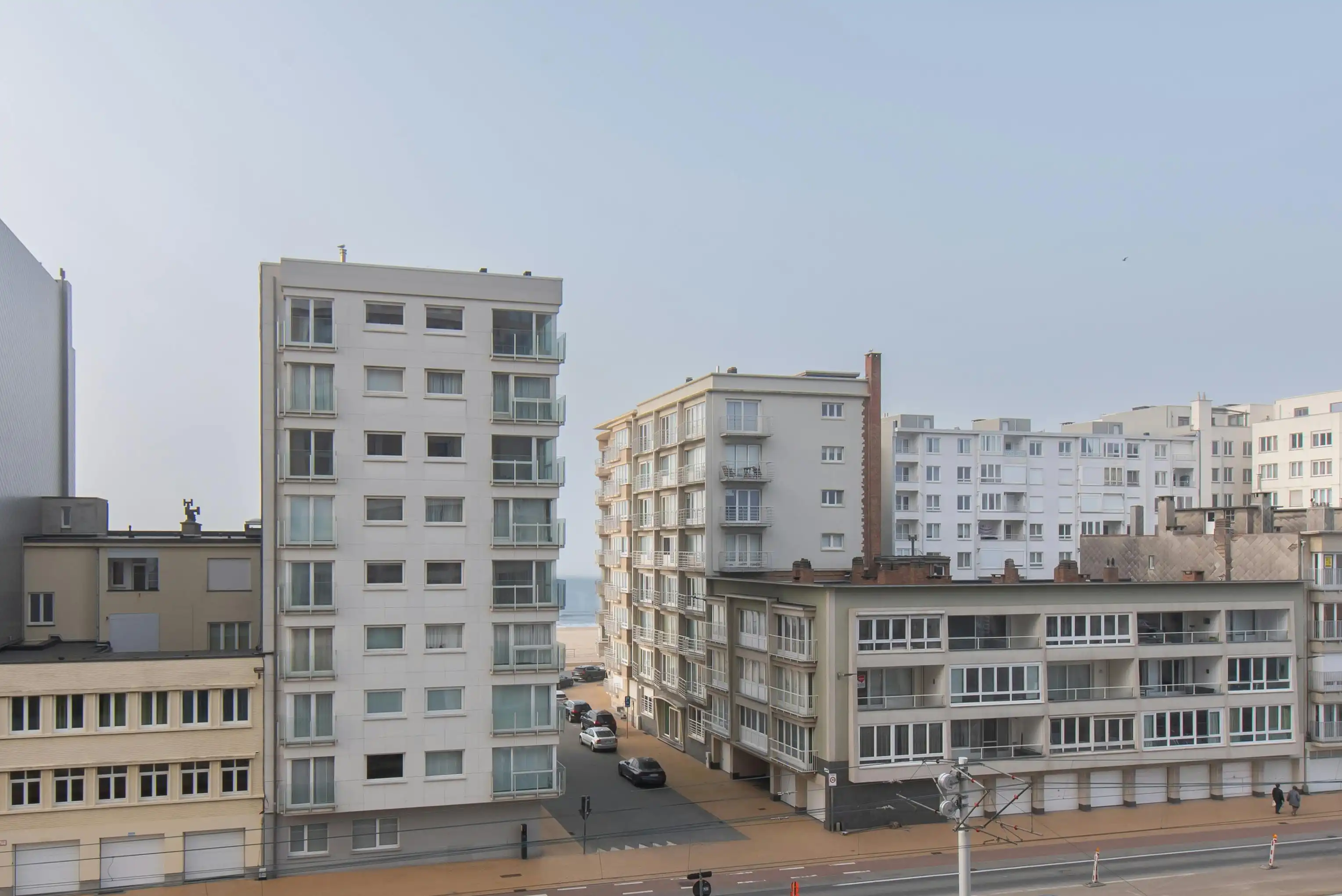 Lichtrijk nieuwbouw 1-slaapkamer appartement te Oostende foto 22