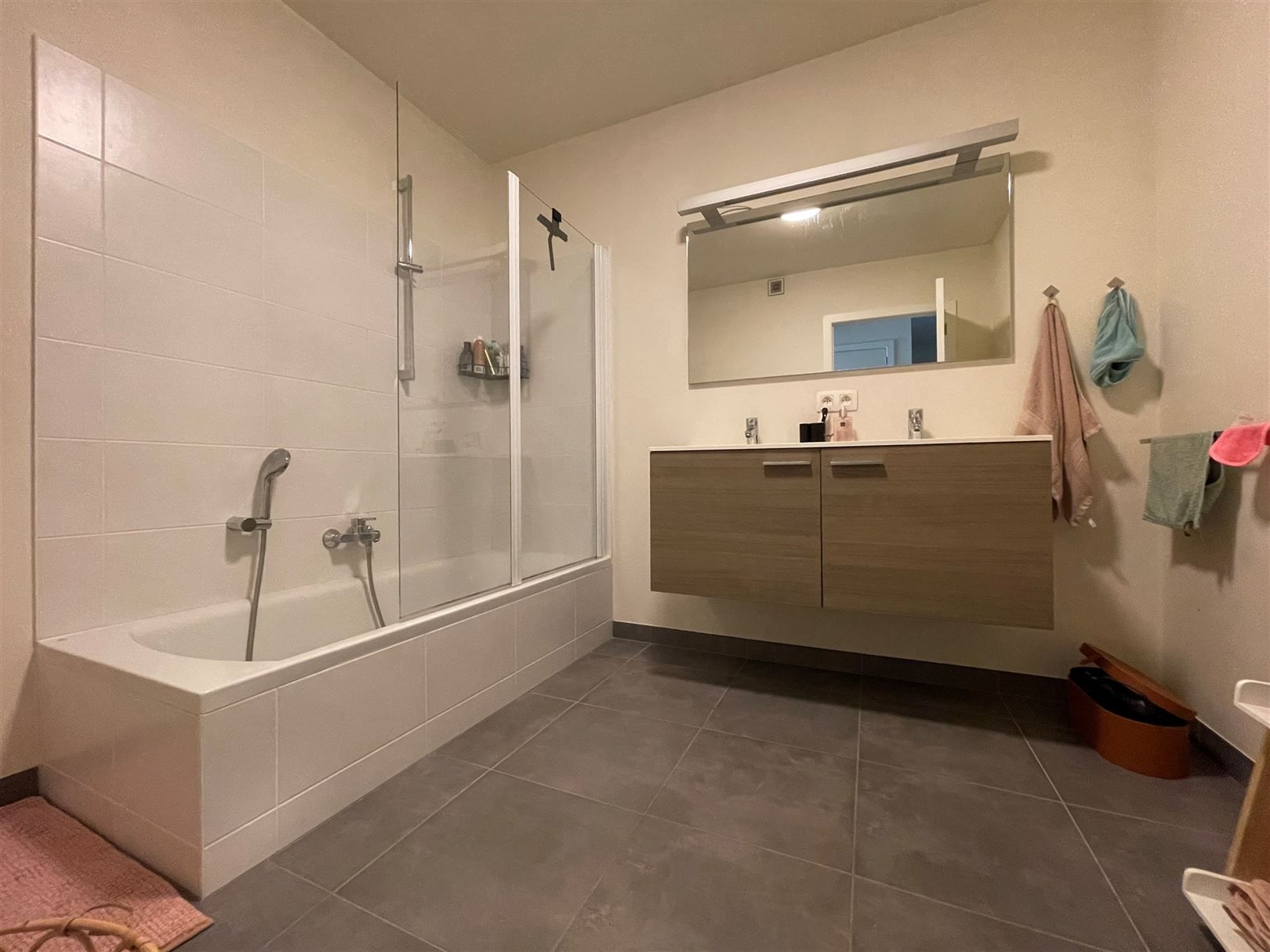 Prachtig gelijkvloers appartement  met 2 slaapkamers te Dendermonde (Schoonaarde) foto 27