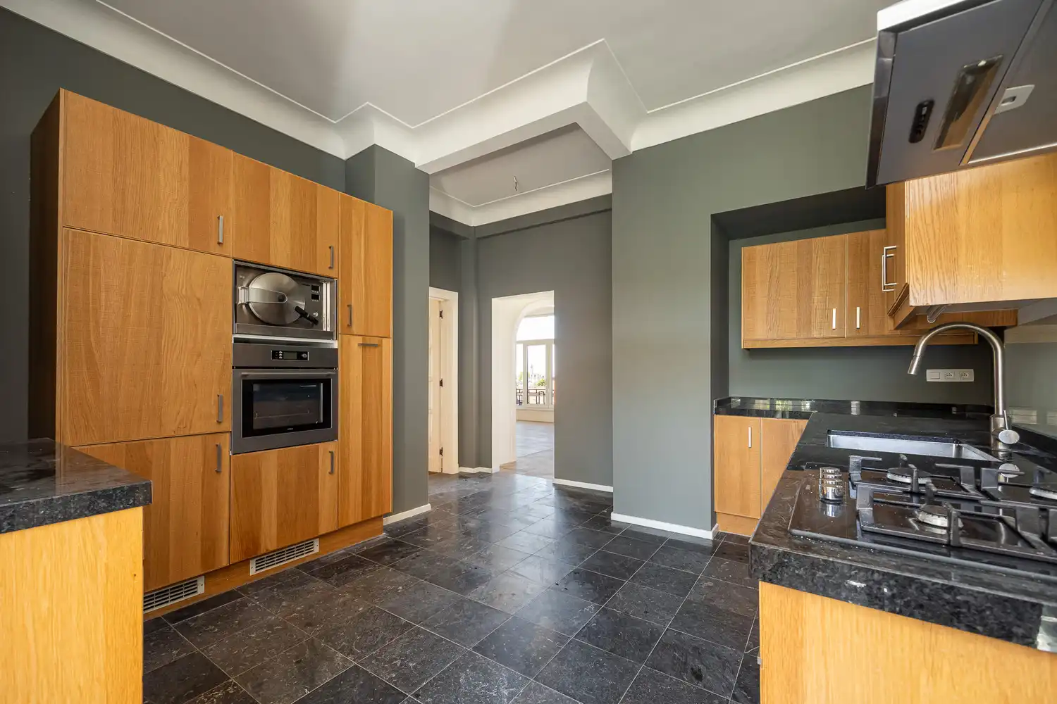 Instapklaar art-deco penthouse (165m² - 3 slk/2badk) op de prestigieuze Jan van Rijswijcklaan binnen de singel te Antwerpen foto 17