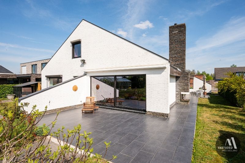 Tijdloze woning met een prachtige tuin. foto 22