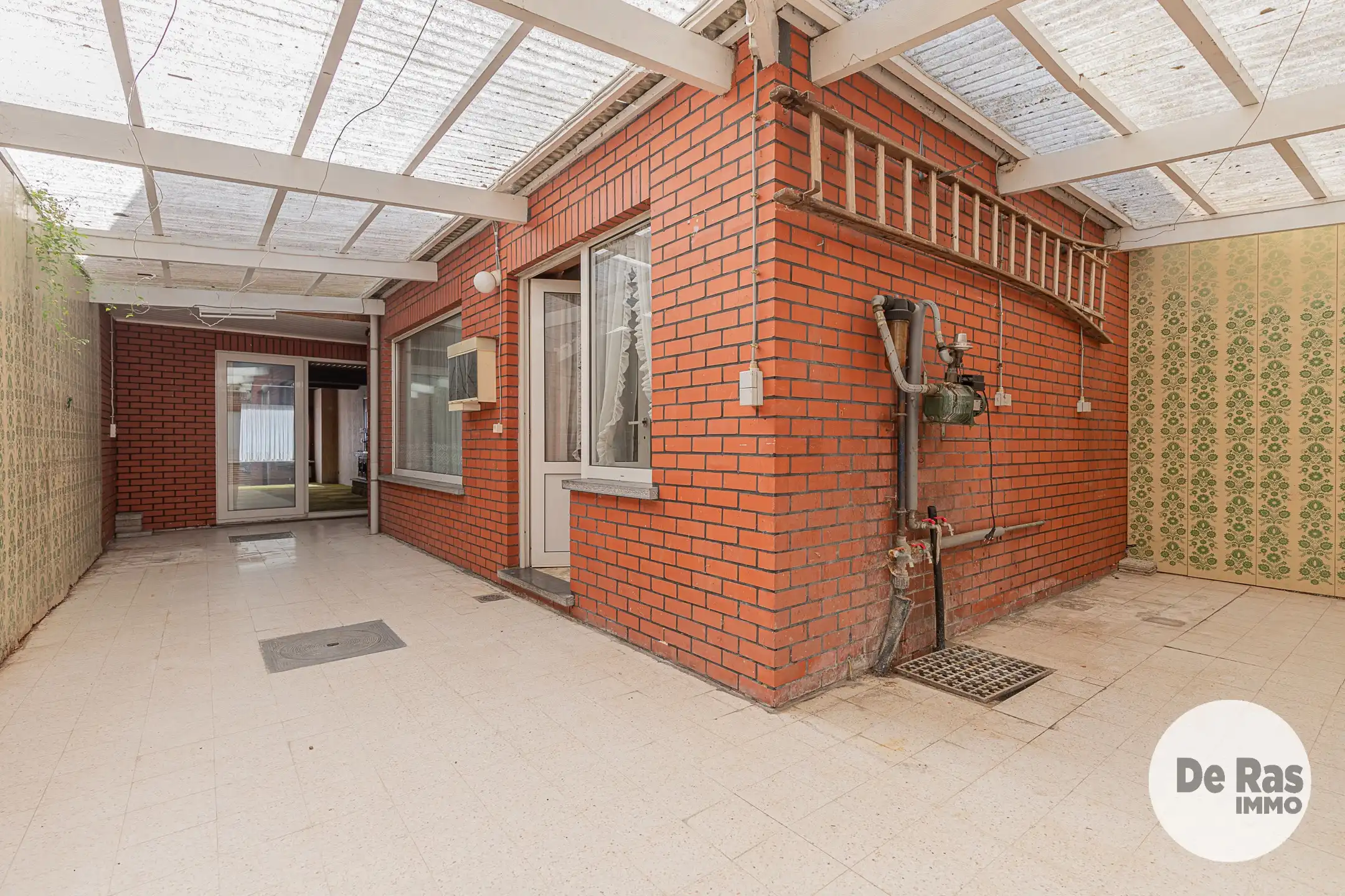 HERZELE - Stevige eengezinswoning op 200m van de markt foto 18