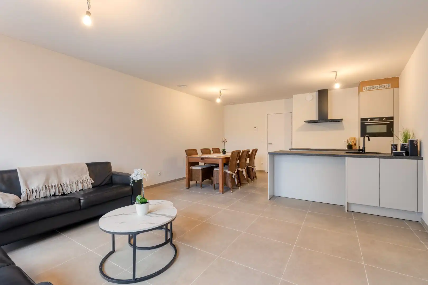 Prachtig nieuwbouwappartement in centrum Rekkem! foto 3