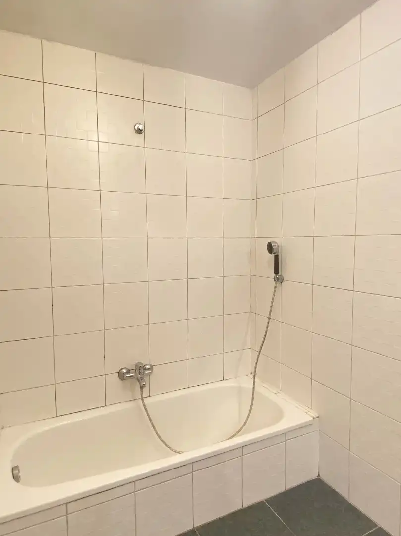 APPARTEMENT MET 2 SLAAPKAMERS EN GARAGE !!! foto 8