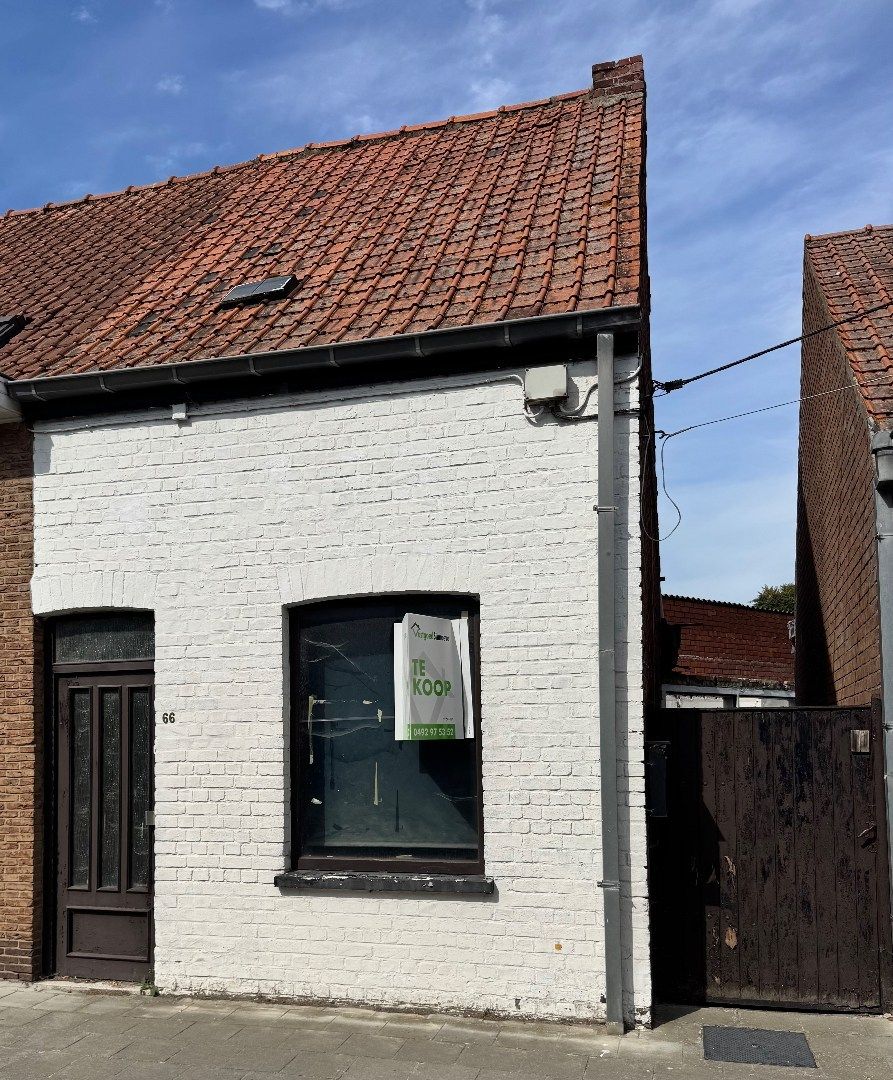 Gedeeltelijk afgebroken woning met potentieel te Koekelare foto 2