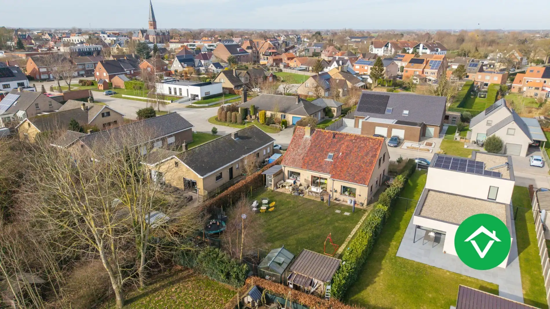 Alleenstaande woning met 5 slaapkamers en garage te Koekelare foto 23