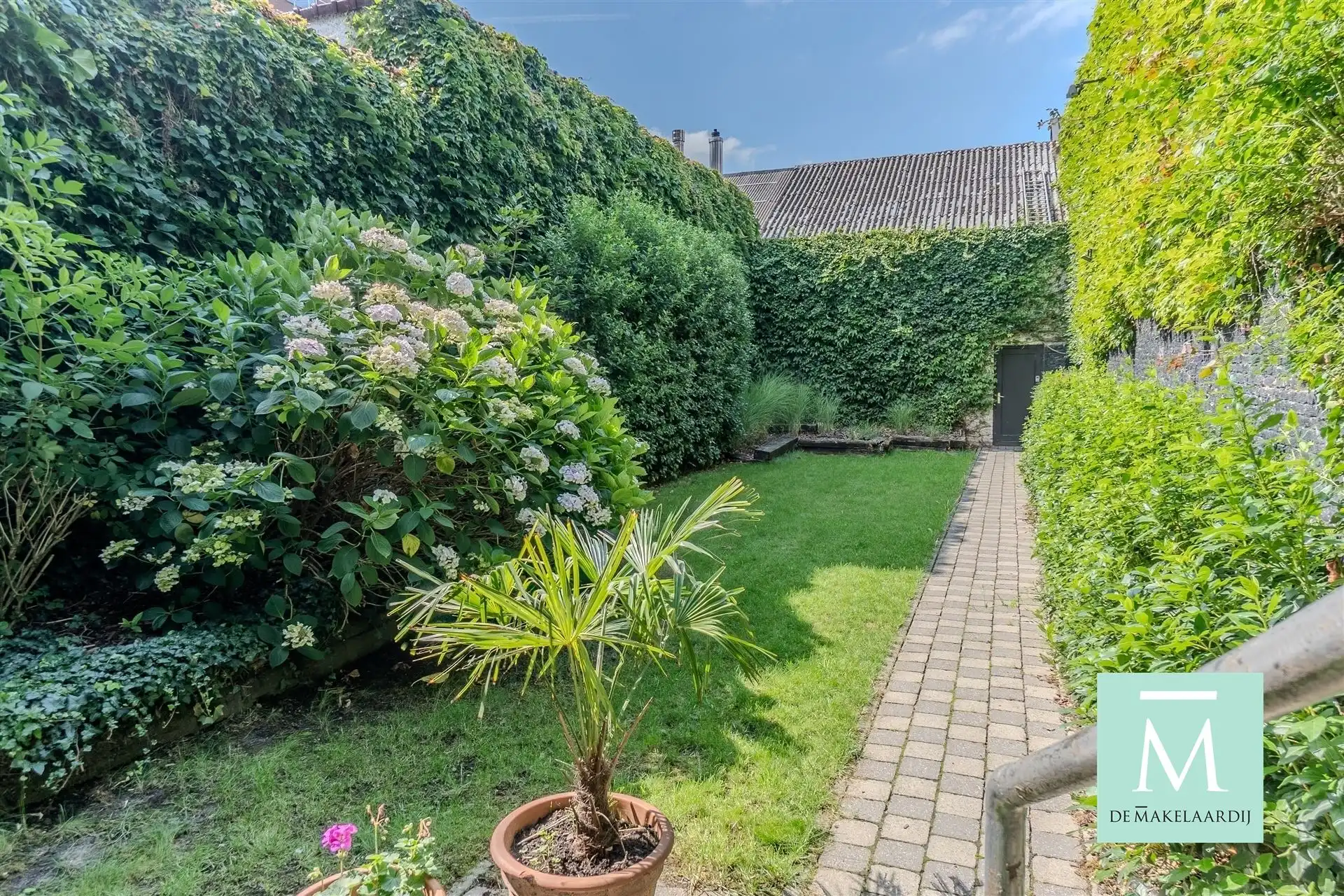 Prachtige handelswoning met overdekte garage nabij de vaart te Mechelen foto 30