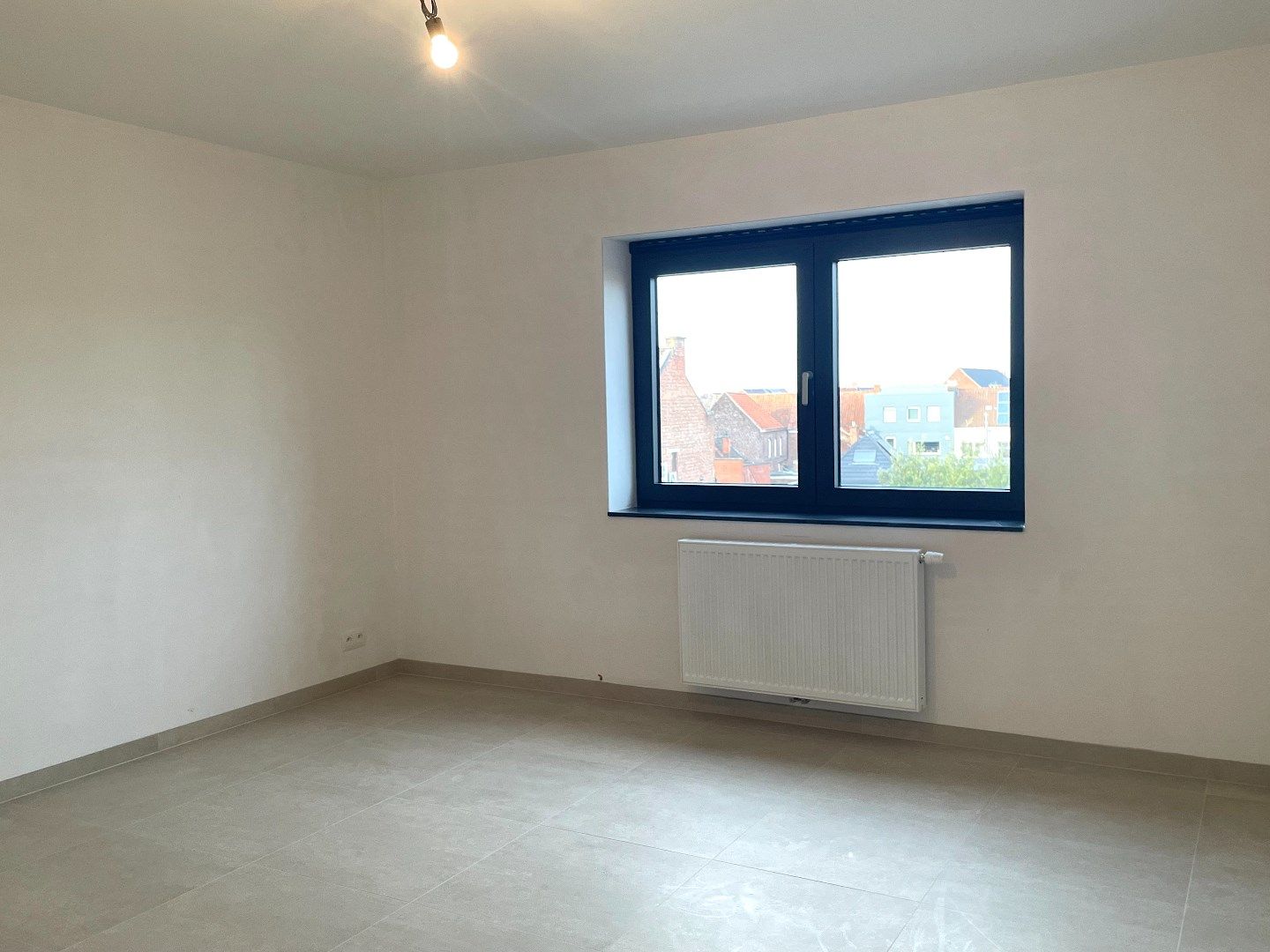 Totaal gerenoveerd, ruim appartement in centrum Lauwe! foto 11