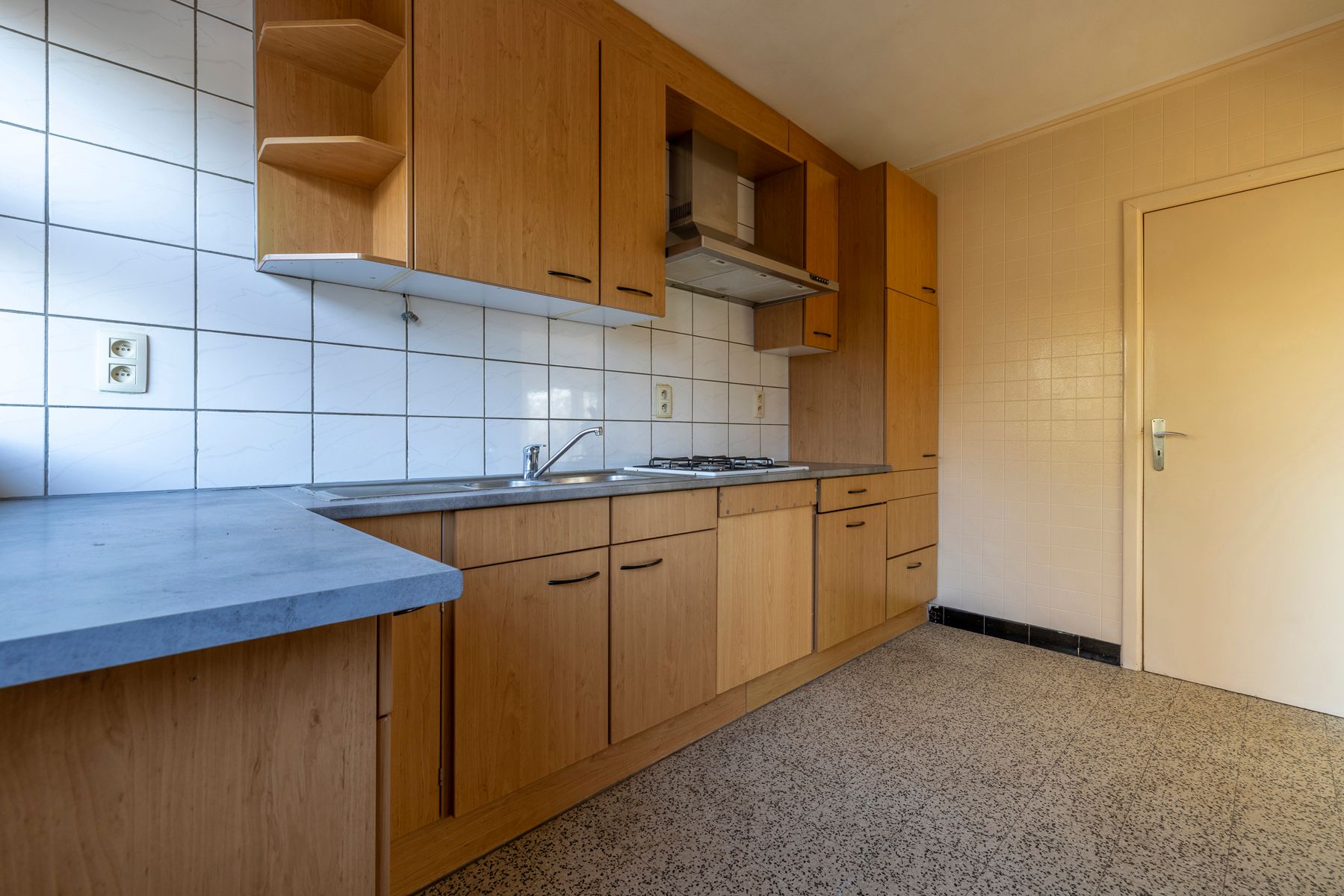 Charmante, te renoveren villa met 4 slaapkamers in Eeklo foto 6