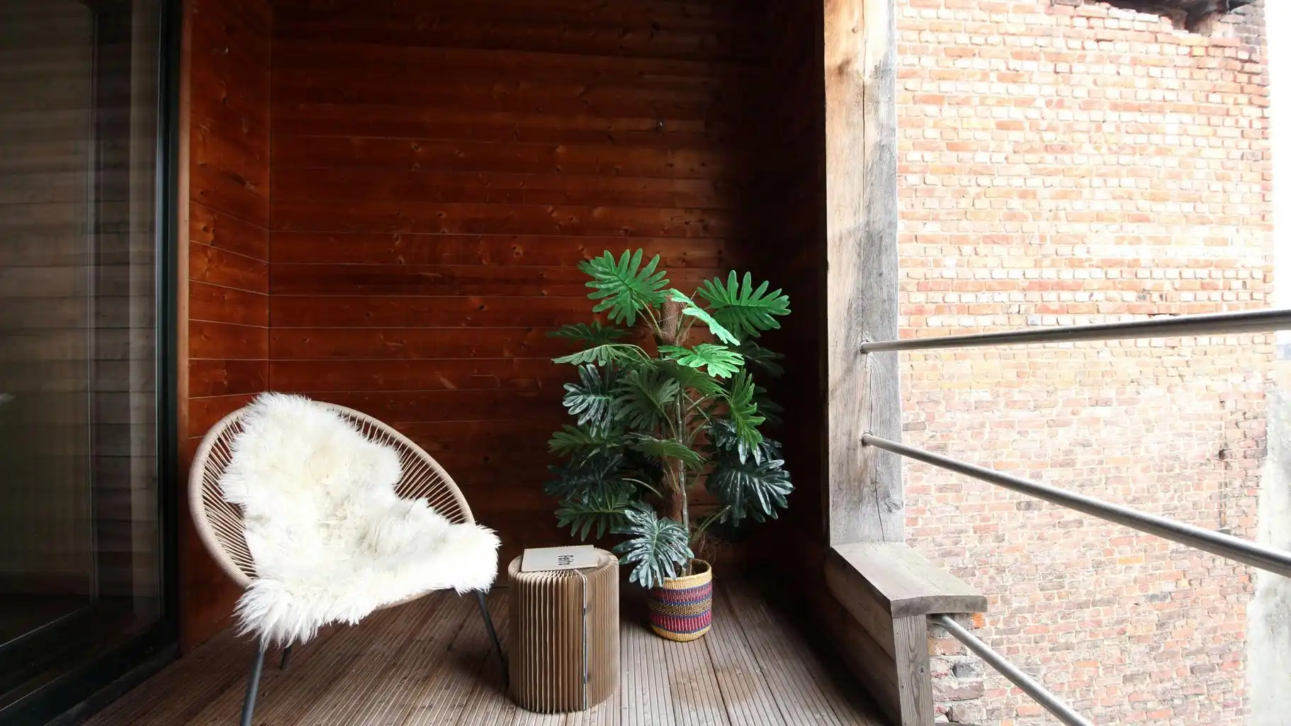 CHARMANT ART NOUVEAU APP MET TERRAS foto 9