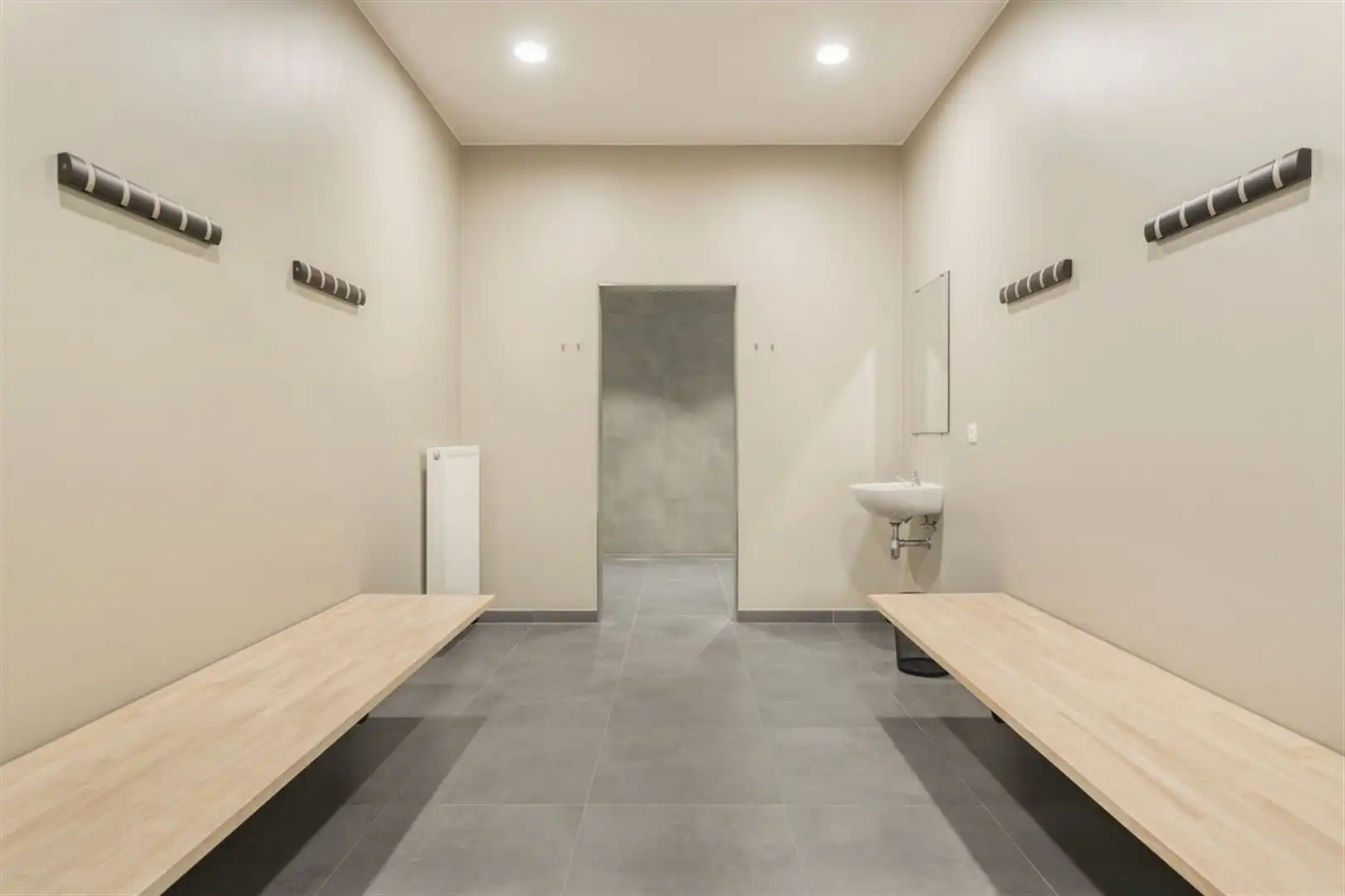 Commercieel gebouw met woonst foto 16