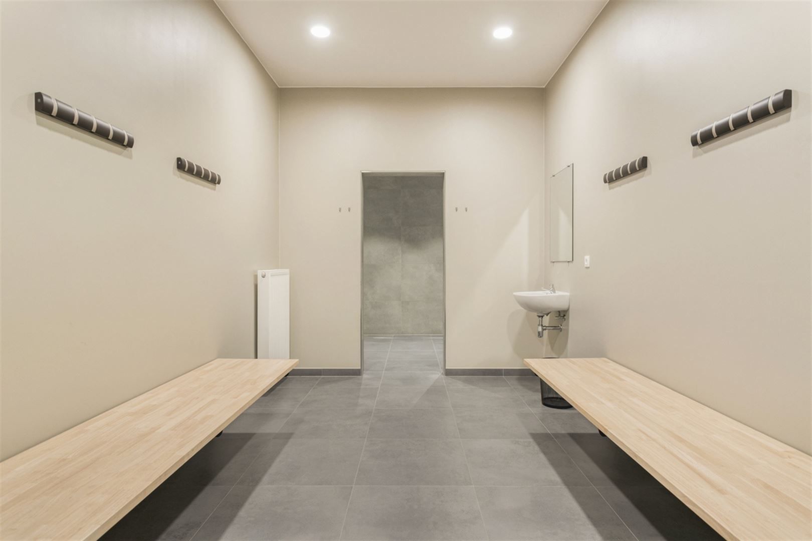 Commercieel gebouw met woonst foto 16