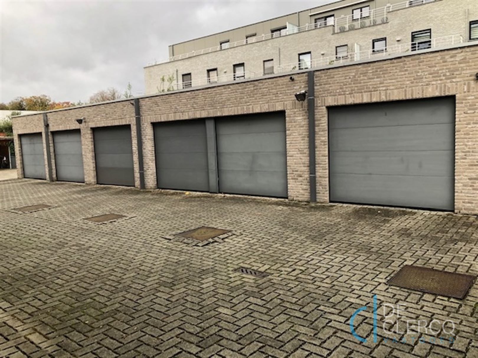 Zeer ruim appartement met garage TE HUUR in het centrum van Lochristi! foto 31