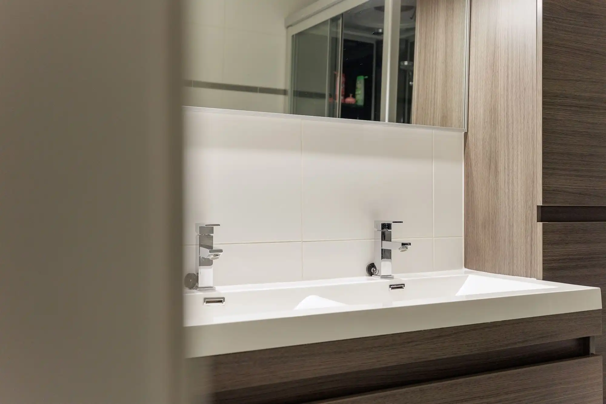 Energiezuinig twee slaapkamer appartement nabij Vrijbroekpark foto 17