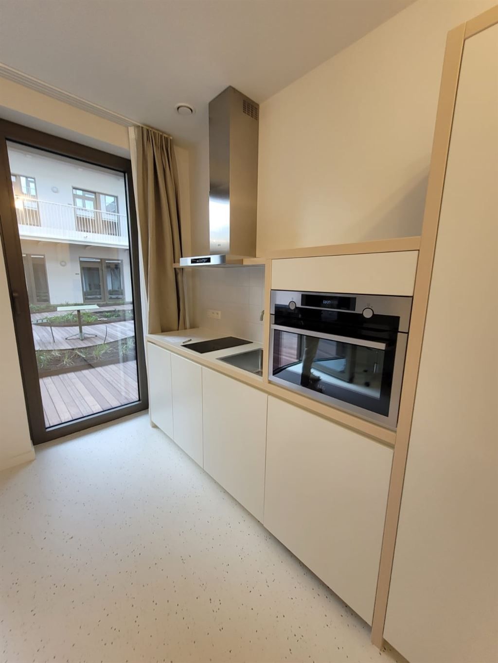 Prachtige hoogwaardige nieuwbouw studentenkamer in hartje Leuven.  foto 6