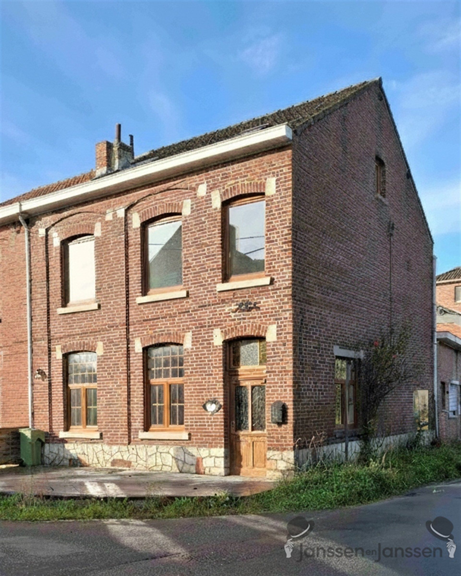Hoofdfoto van de publicatie: gebouw voor gemengd gebruik