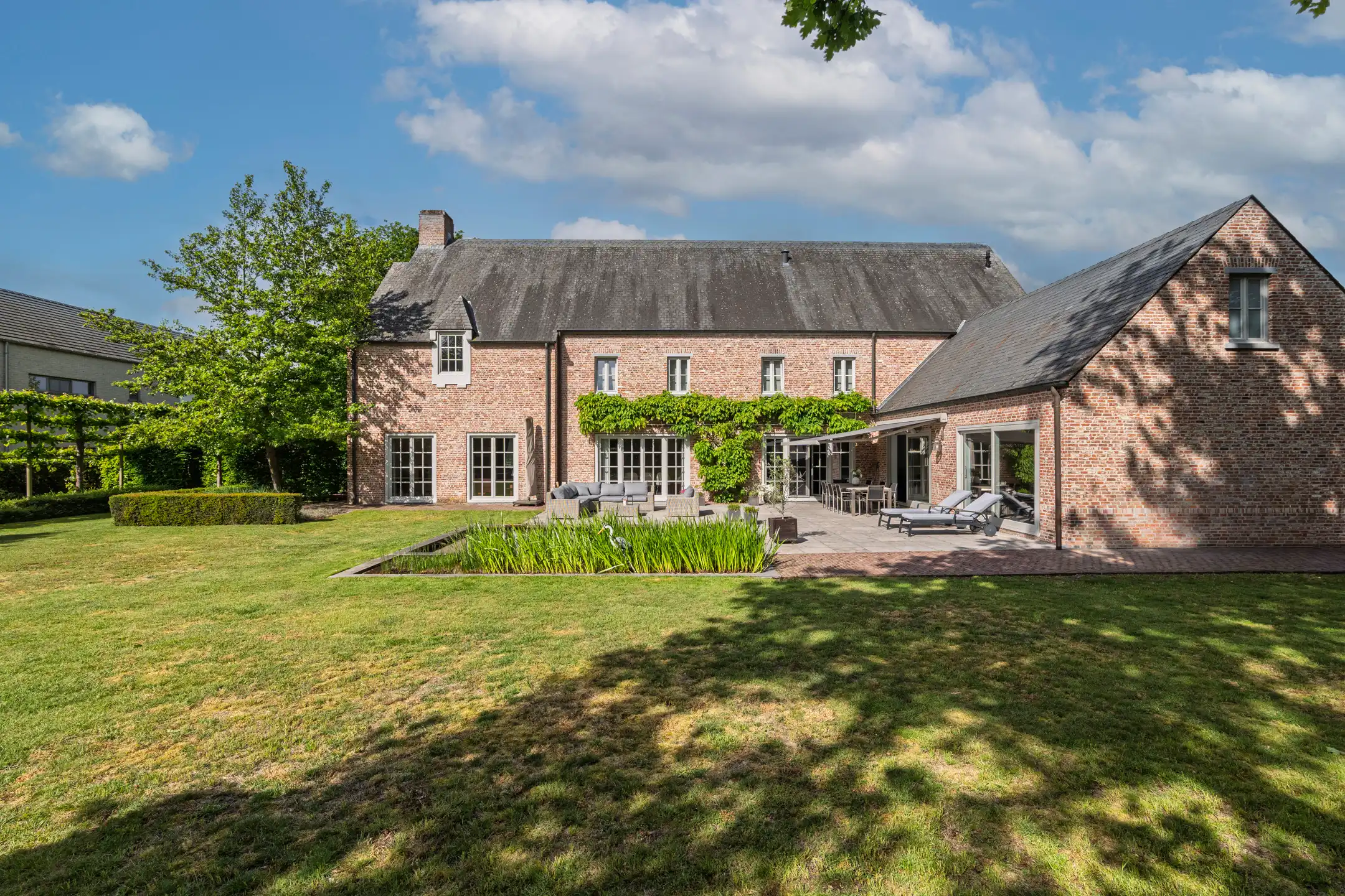 Instapklare villa met 4 slpks en binnenzwembad op 2232m² foto 22