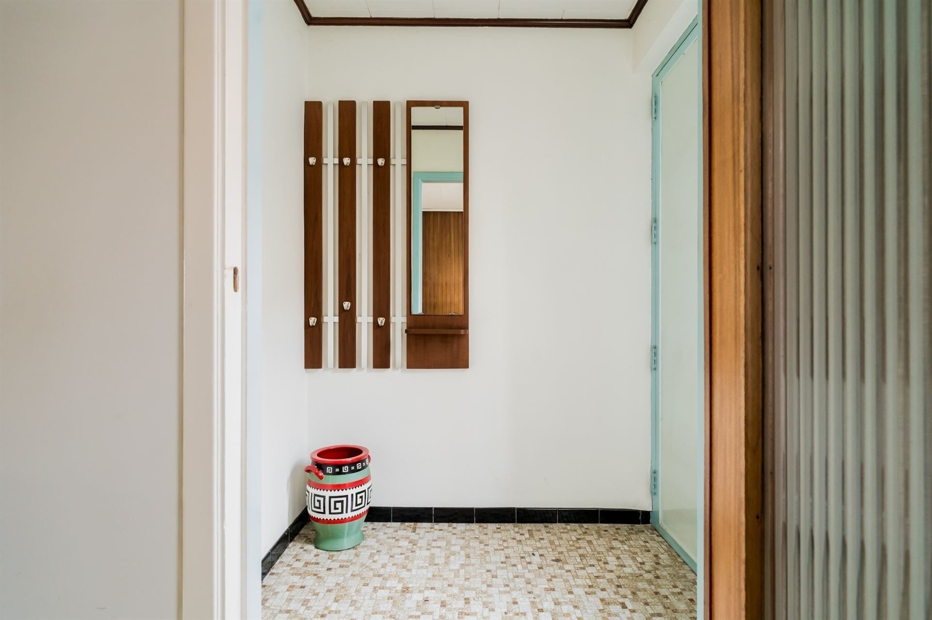 Te renoveren woning met 4 slpks en tuin. foto 5