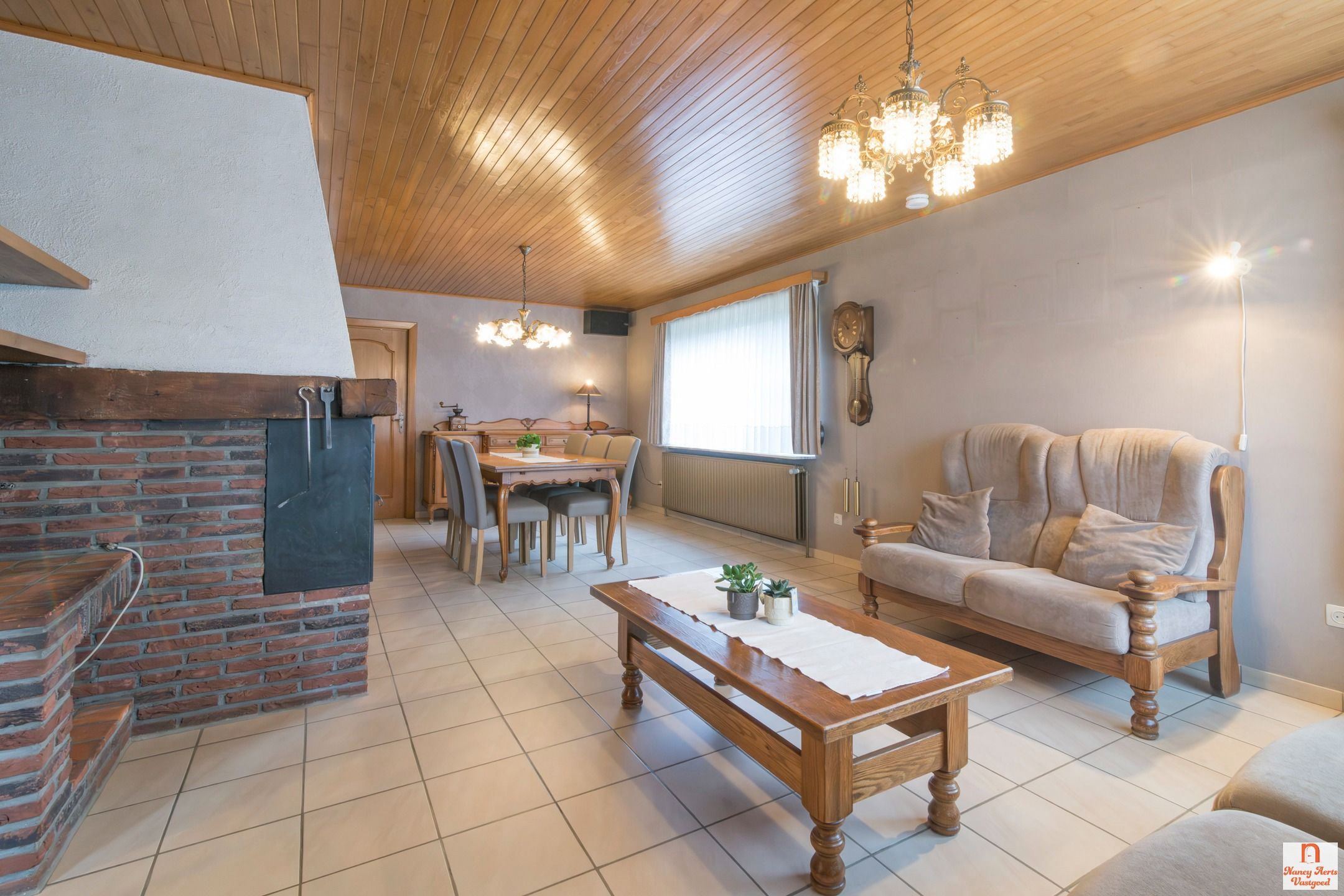 Split-level woning met grote tuin en vrij uitzicht foto 37