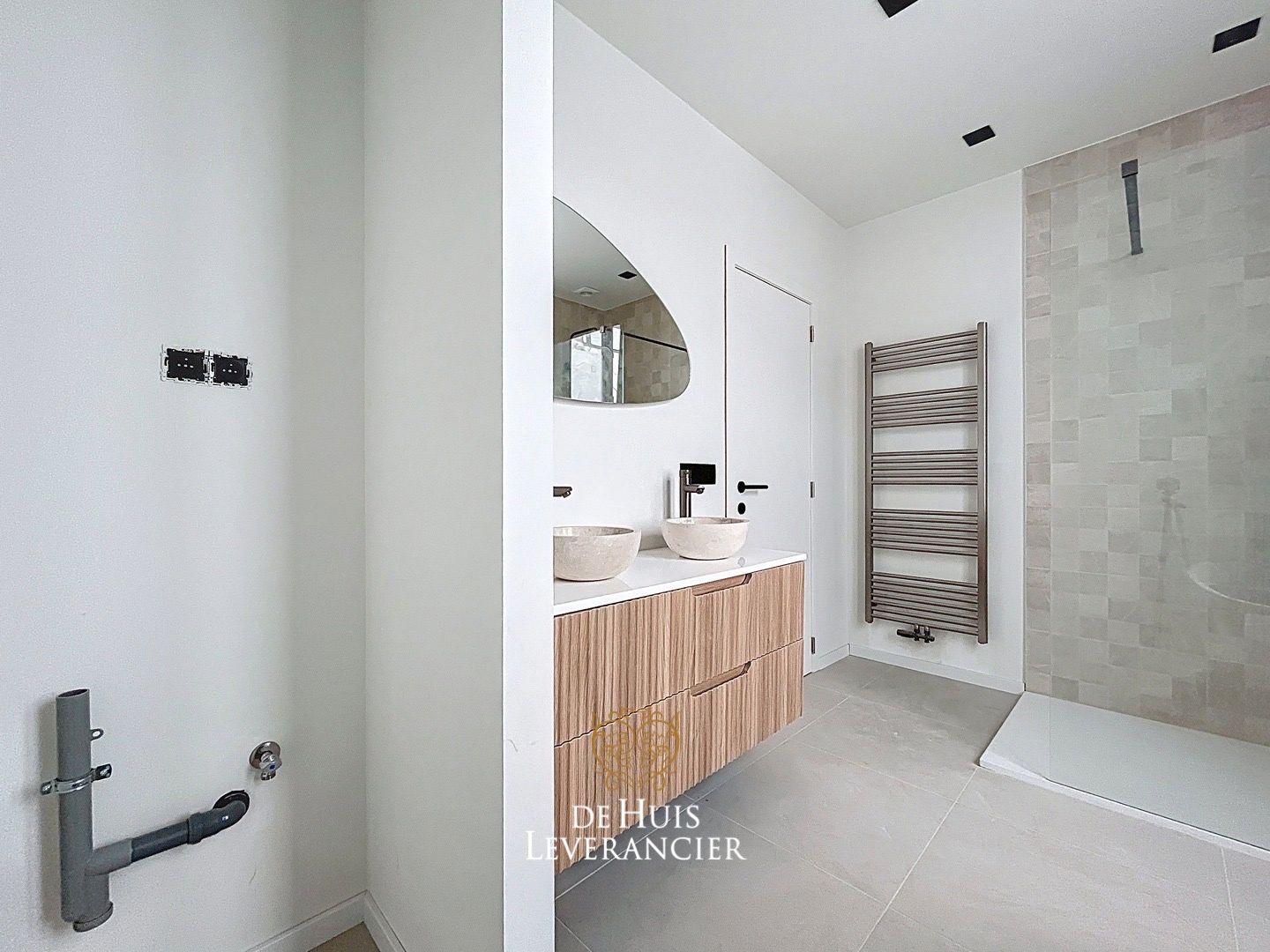 Gerenoveerde rijwoning met charme elementen  foto 20
