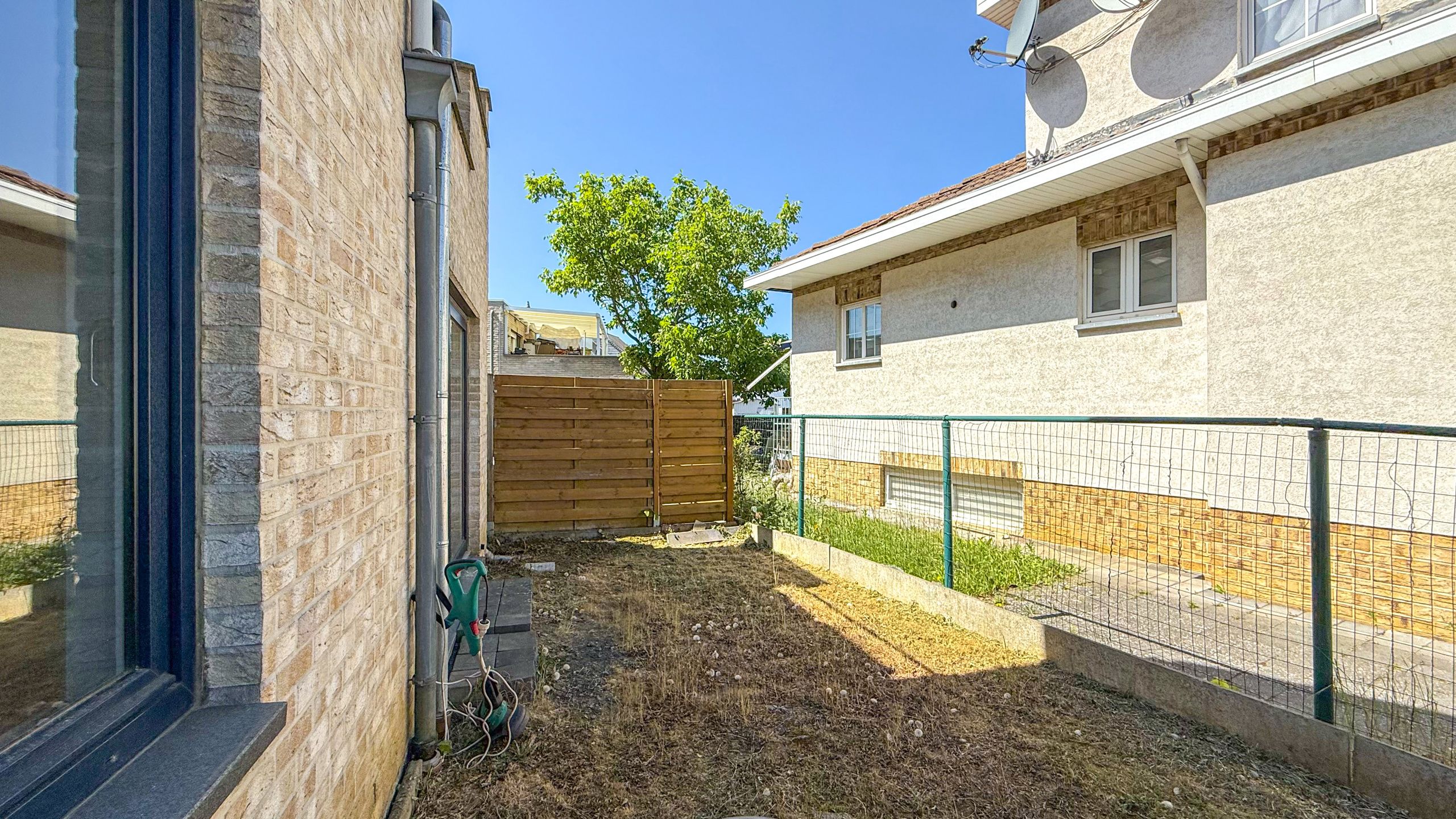 Gelijkvloerse appartement met 2 slaapkamers te HZ! foto 17