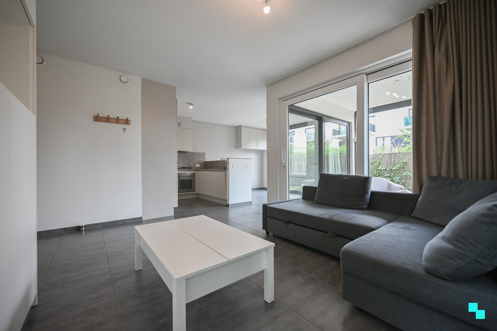 Energiezuinig tweeslaapkamer appartement met tuin te Izegem foto 4