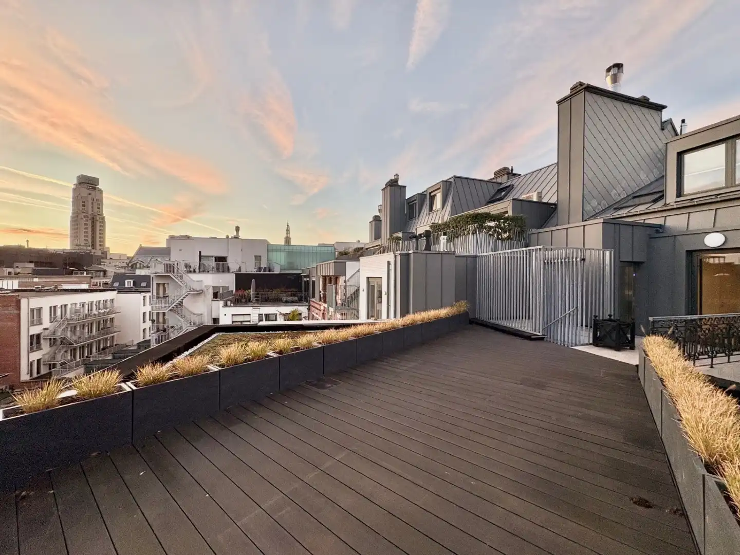 Unieke duplex penthouse met twee slaapkamers en een prachtig dakterras foto 17