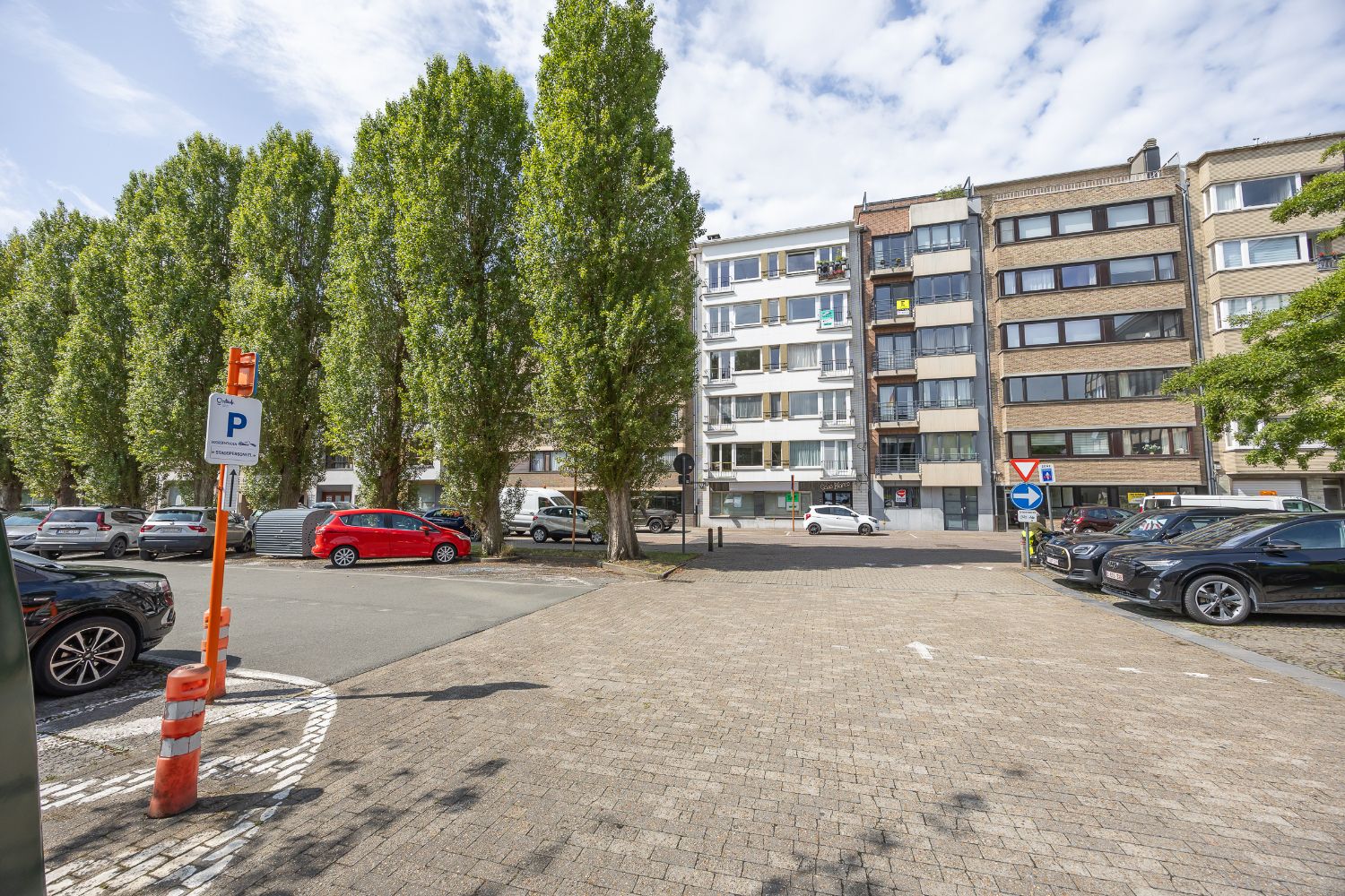 Gerenoveerd appartement met open zicht! foto 21