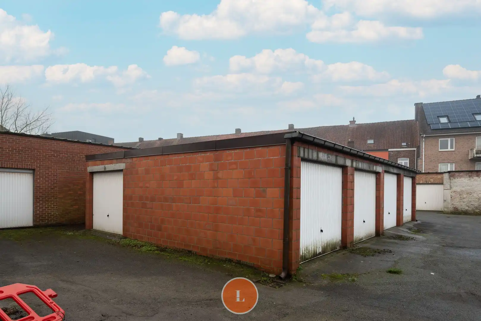 7 garages te koop in Menen foto 2