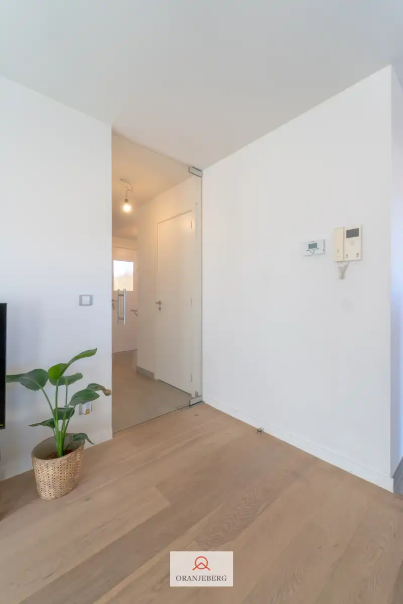 Modern gelijkvloers appartement in het groen foto 18