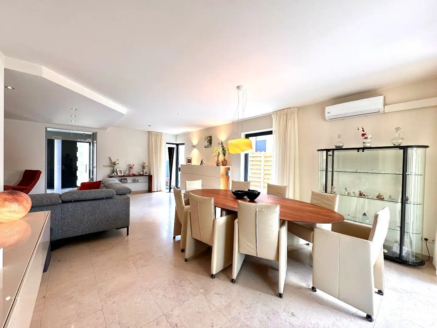 Zeer ruime, moderne gezinswoning op toplocatie in Tongeren foto 7