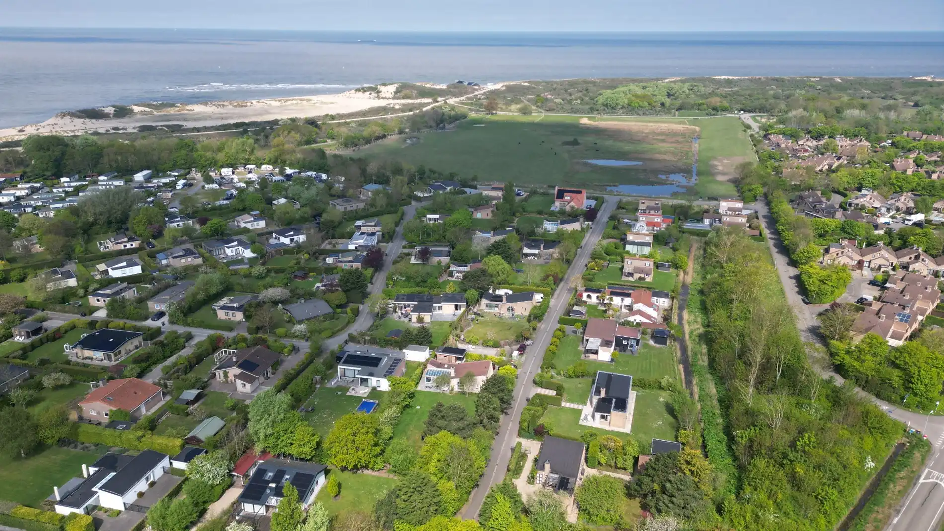 Sfeervolle recreatiewoning in het Zwindorp , Retranchement. foto 38