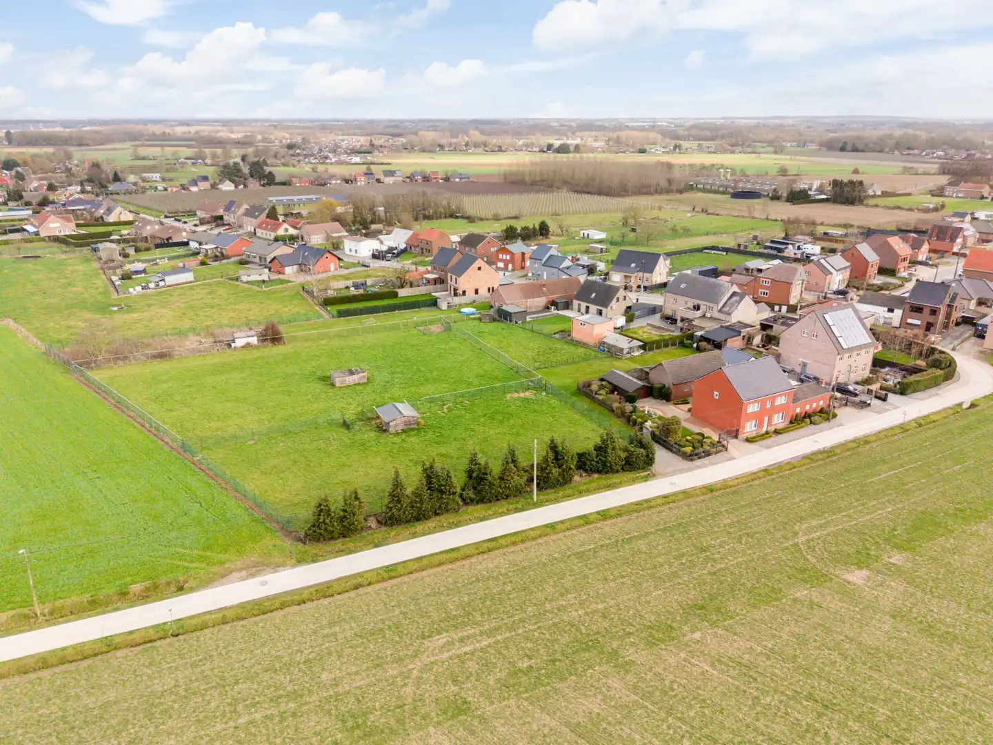 Landelijk wonen in alle rust met ruimte, charme en talloze mogelijkheden foto 30