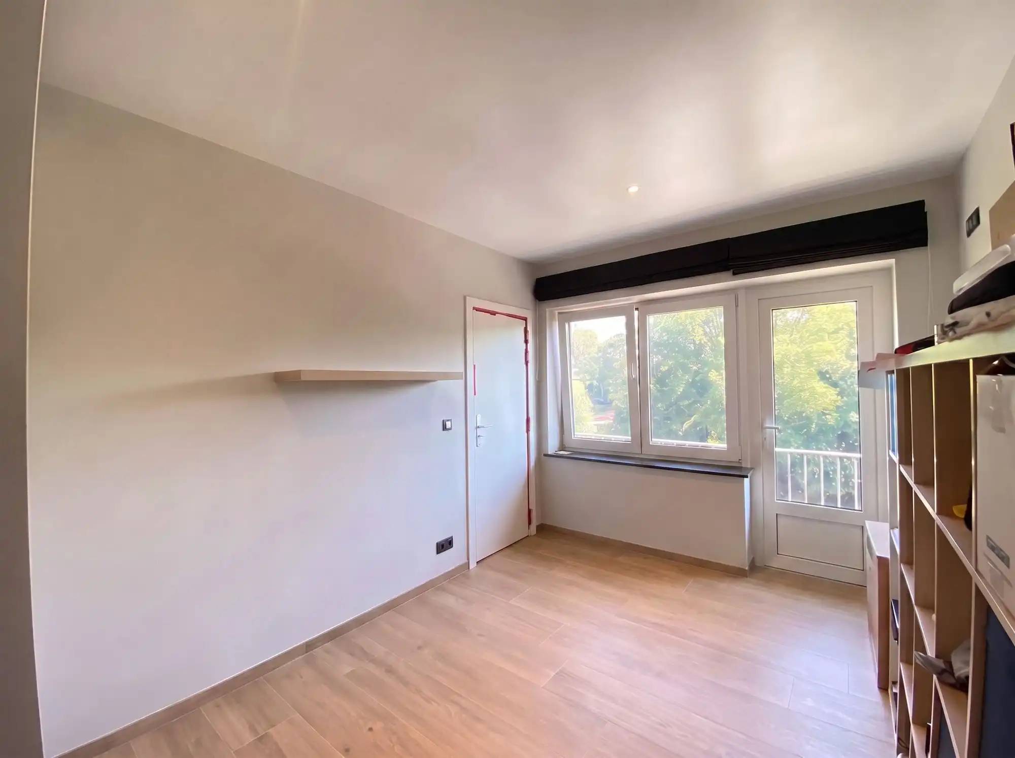 Instapklaar luxueus gerenoveerd 3 slaapkamer appartement met garage op toplocatie in Gent foto 12