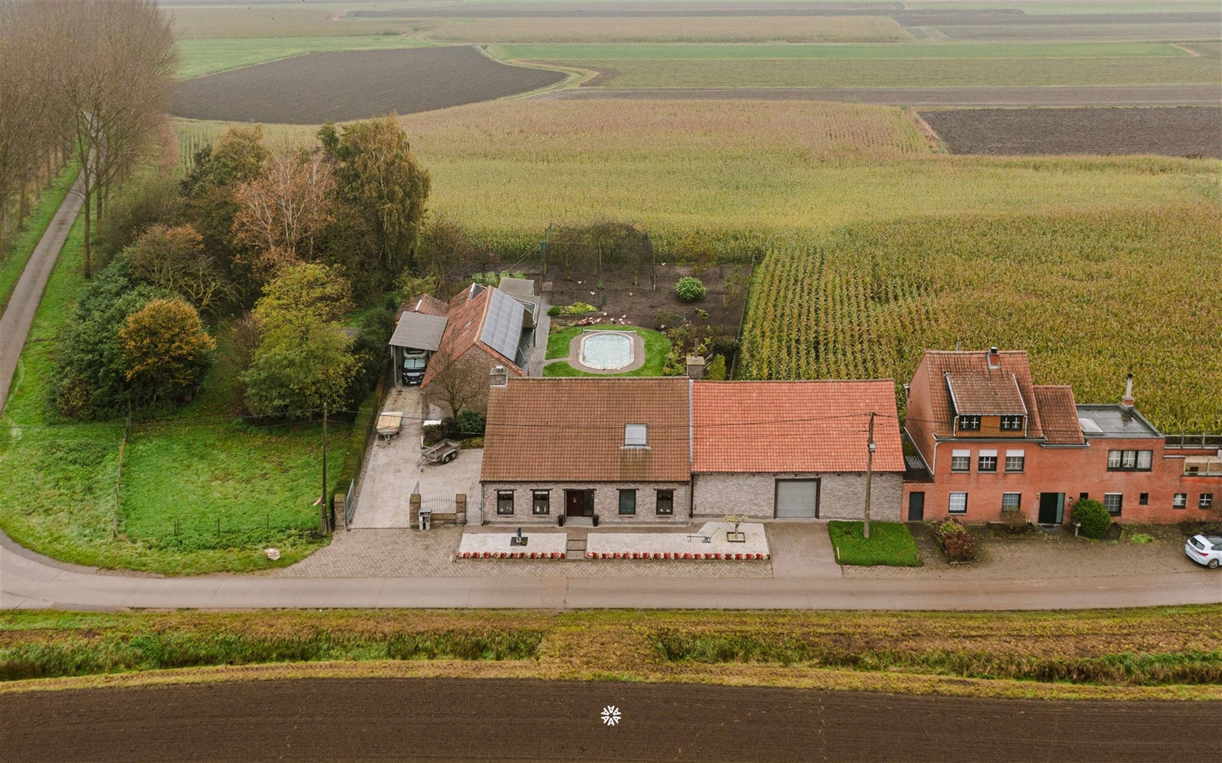 Ontdek deze landelijk gelegen woning te Vrasene foto 2