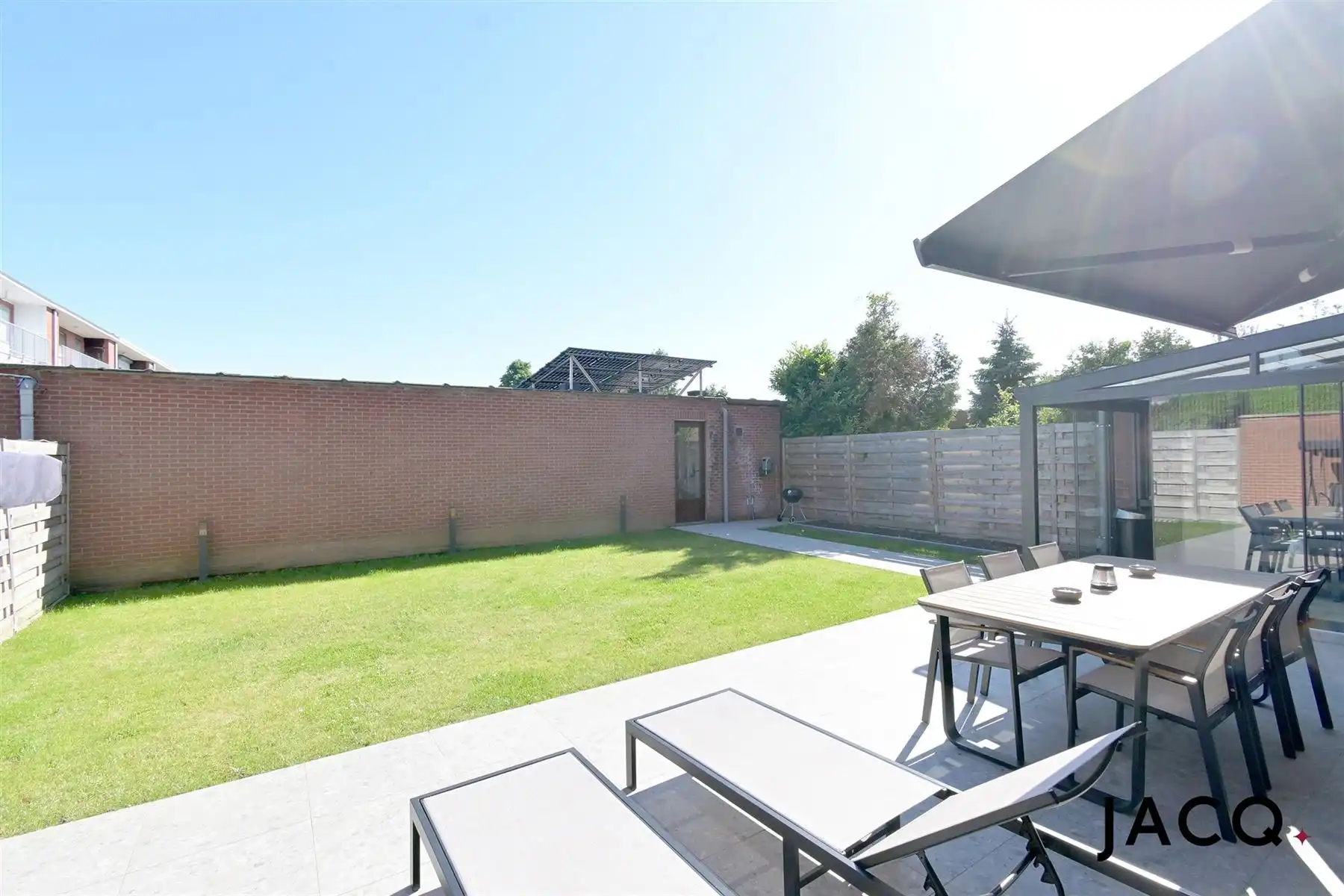 Gelijkvloers appartement met tuin en grote garage! foto 18