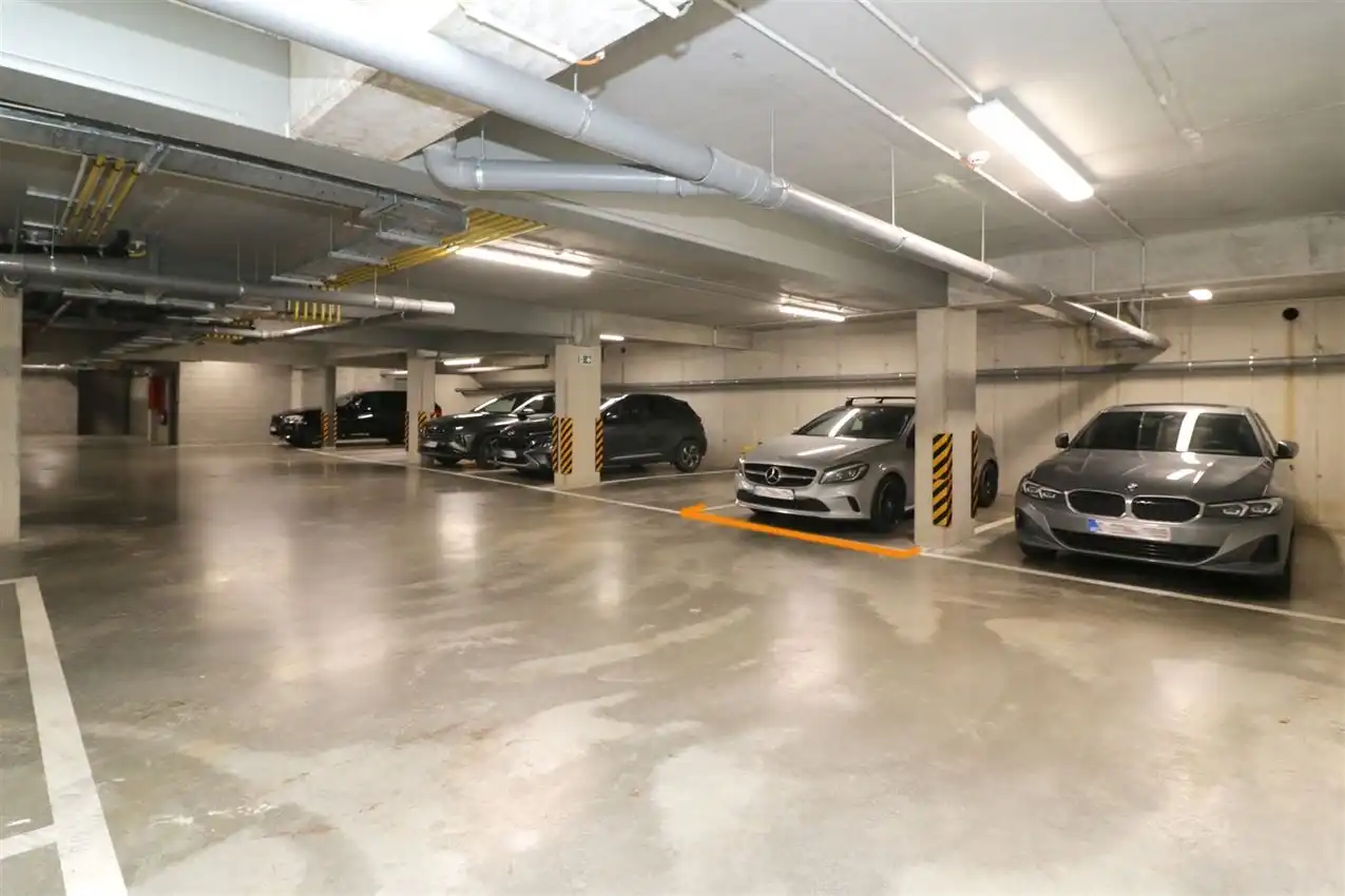 Gelijkvloers app., twee slpk, zonnig terras in centrum foto 27