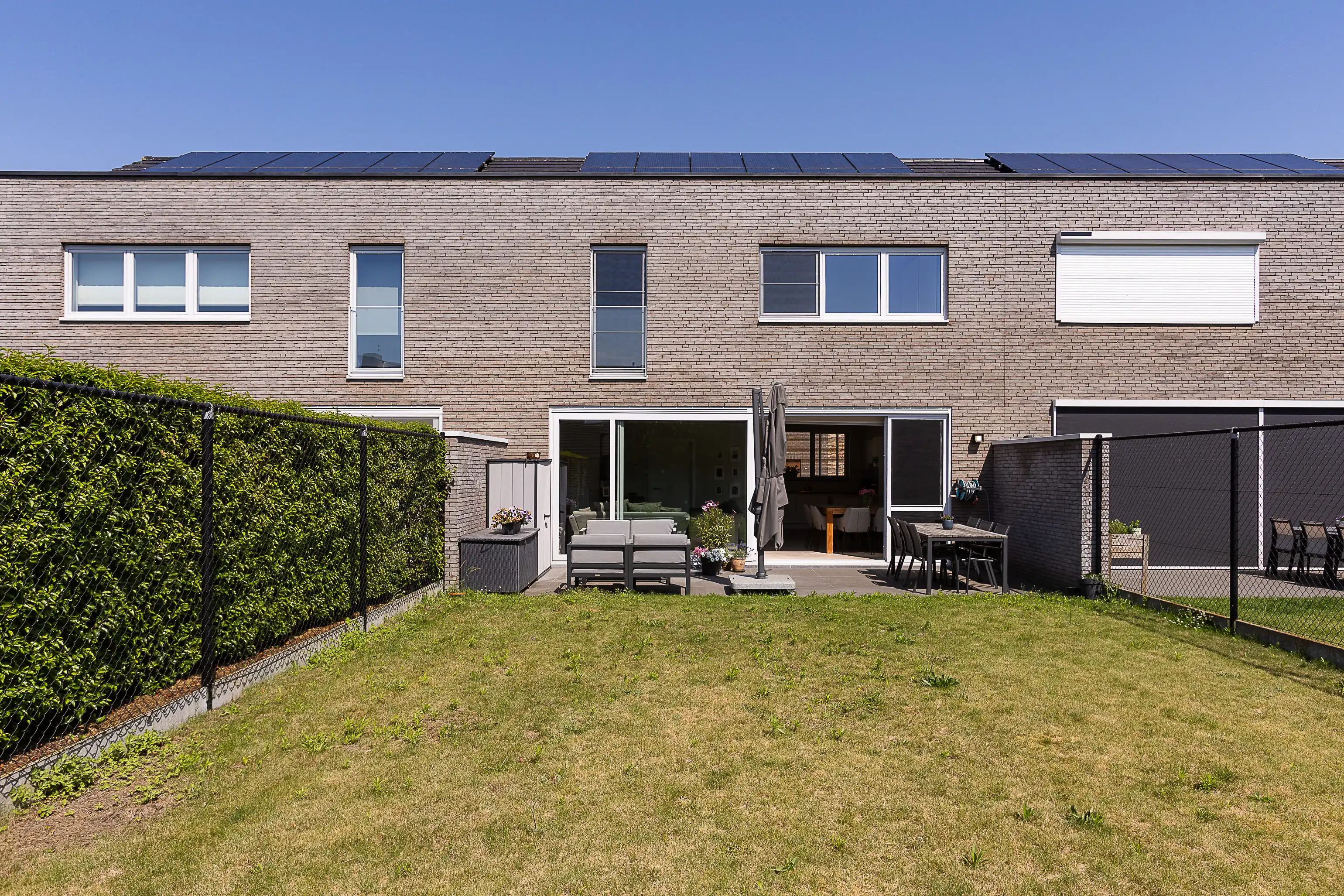 Prachtige, lichtrijke  woning met zonnige tuin in Beernem! foto 24