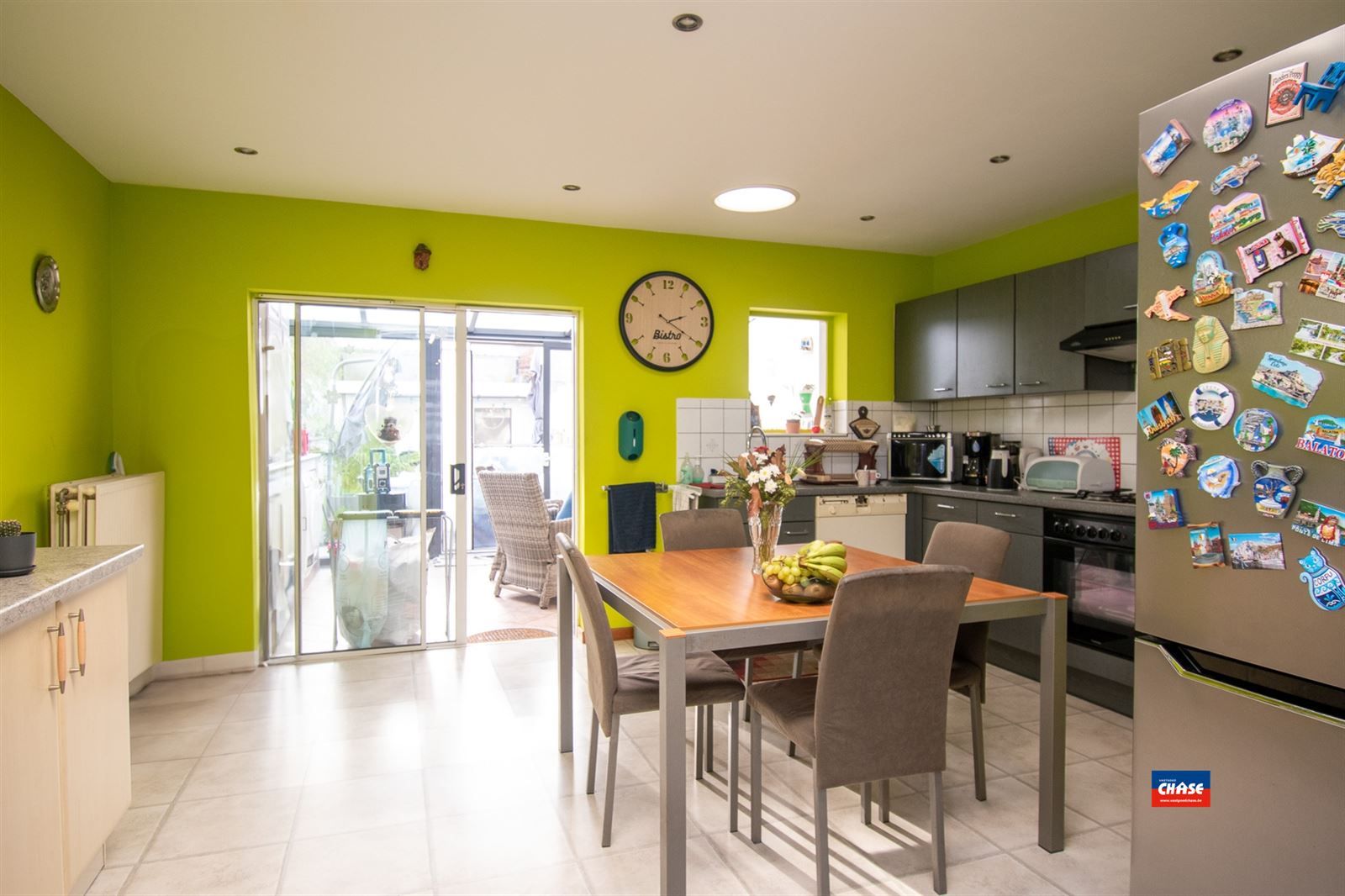 Rijwoning met drie slaapkamers en tuin foto 6