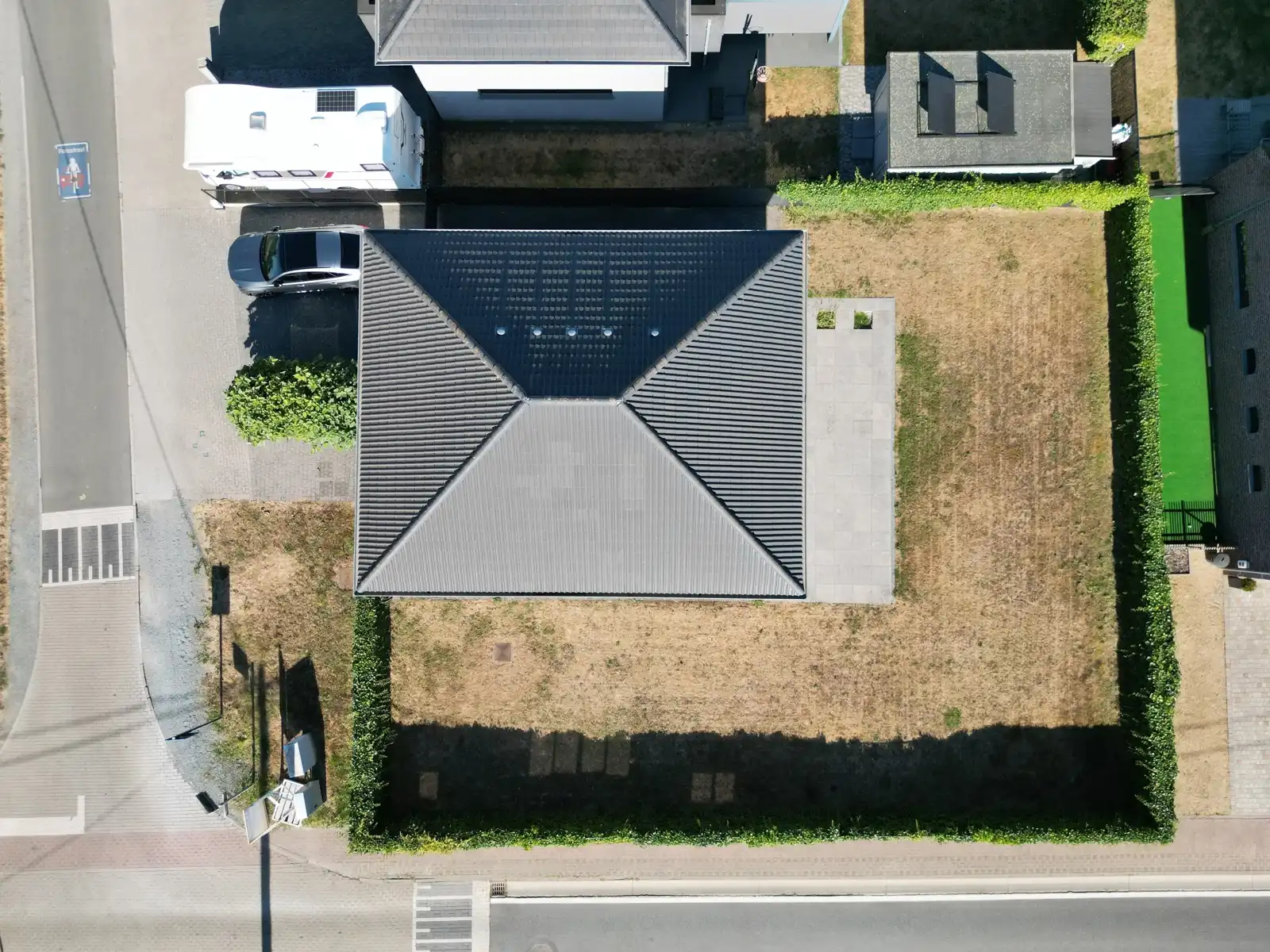 Ruime woning met 4 slaapkamers op landelijke ligging foto 28