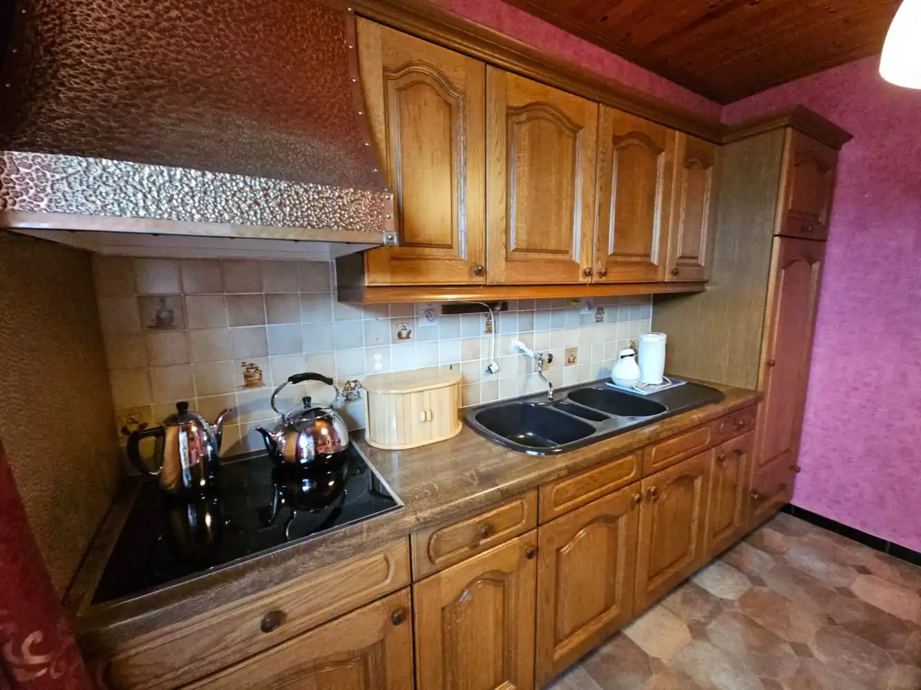 Halfopen bebouwing met garage in rustige omgeving foto 8