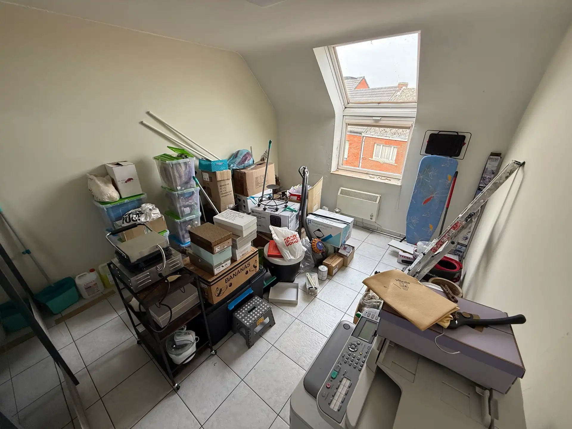 WICHELEN - Ruim appartement mét garage. foto 8