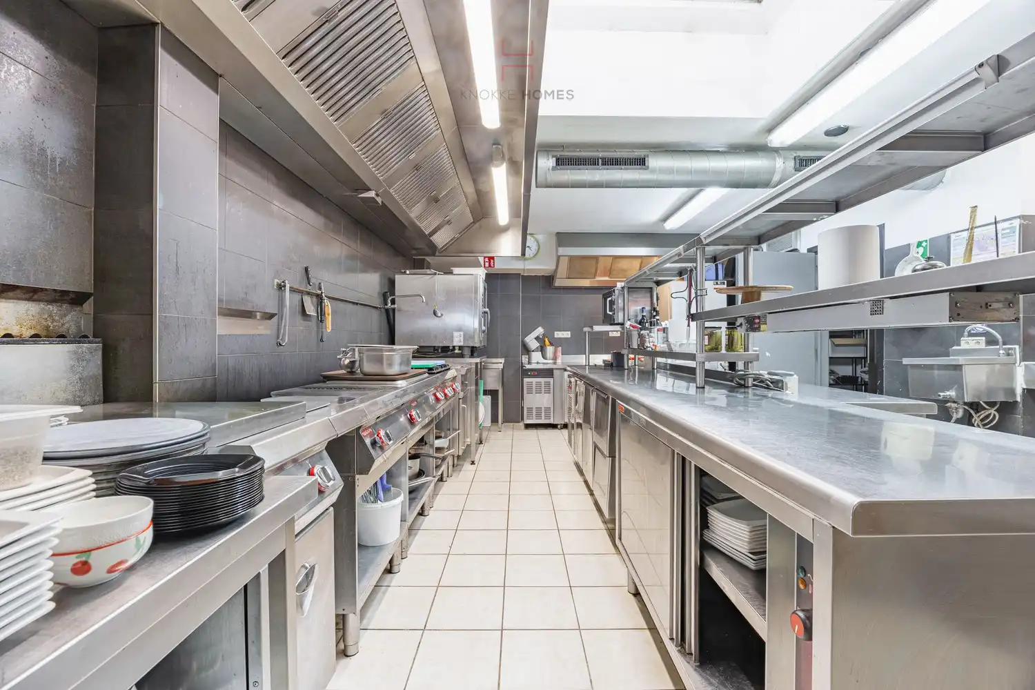 Exclusieve Horeca-gelijkvloers op de Zeedijk in Knokke. foto 8