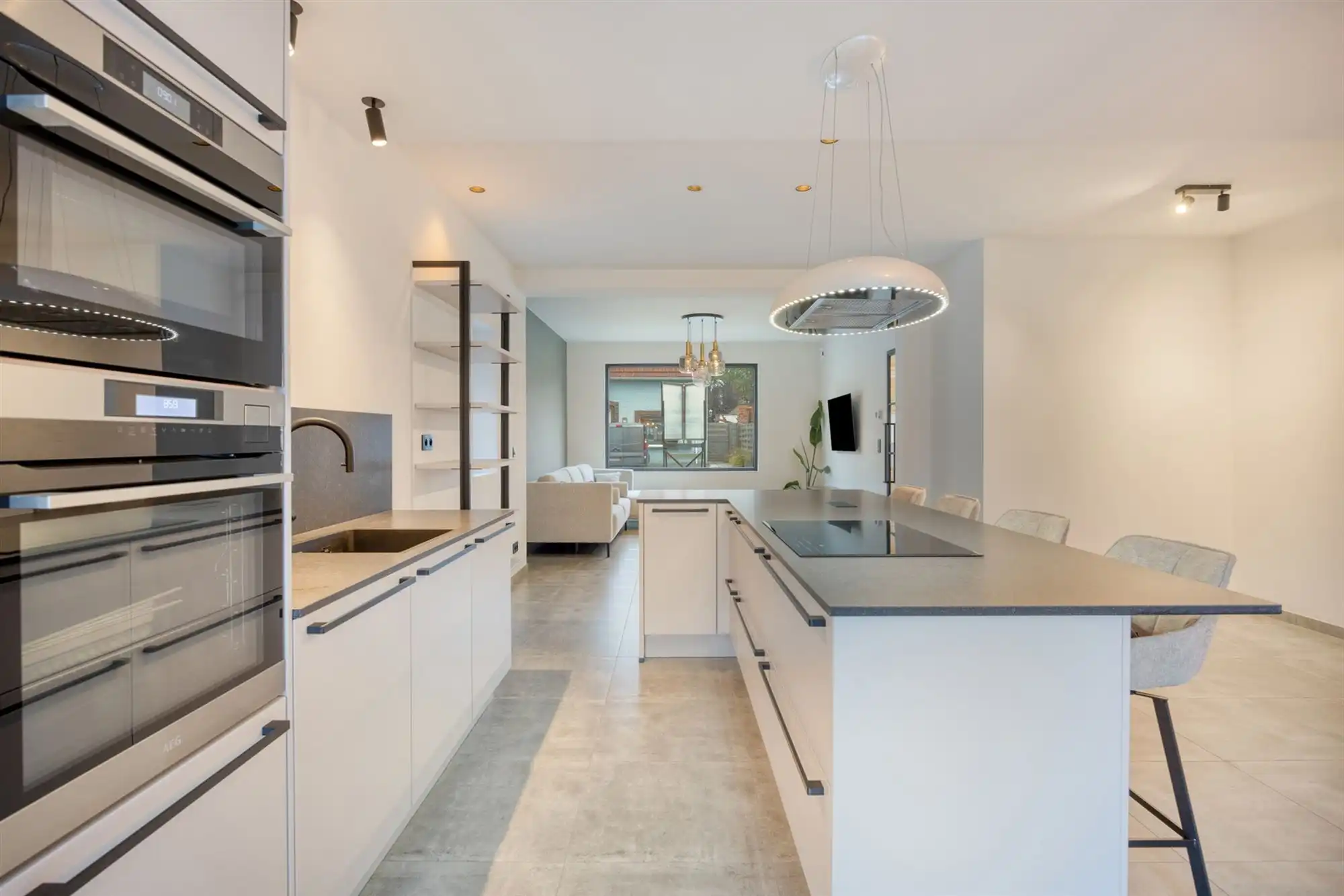 Moderne woning met 3 slaapkamers, 2 badkamers aan de vaart foto 13