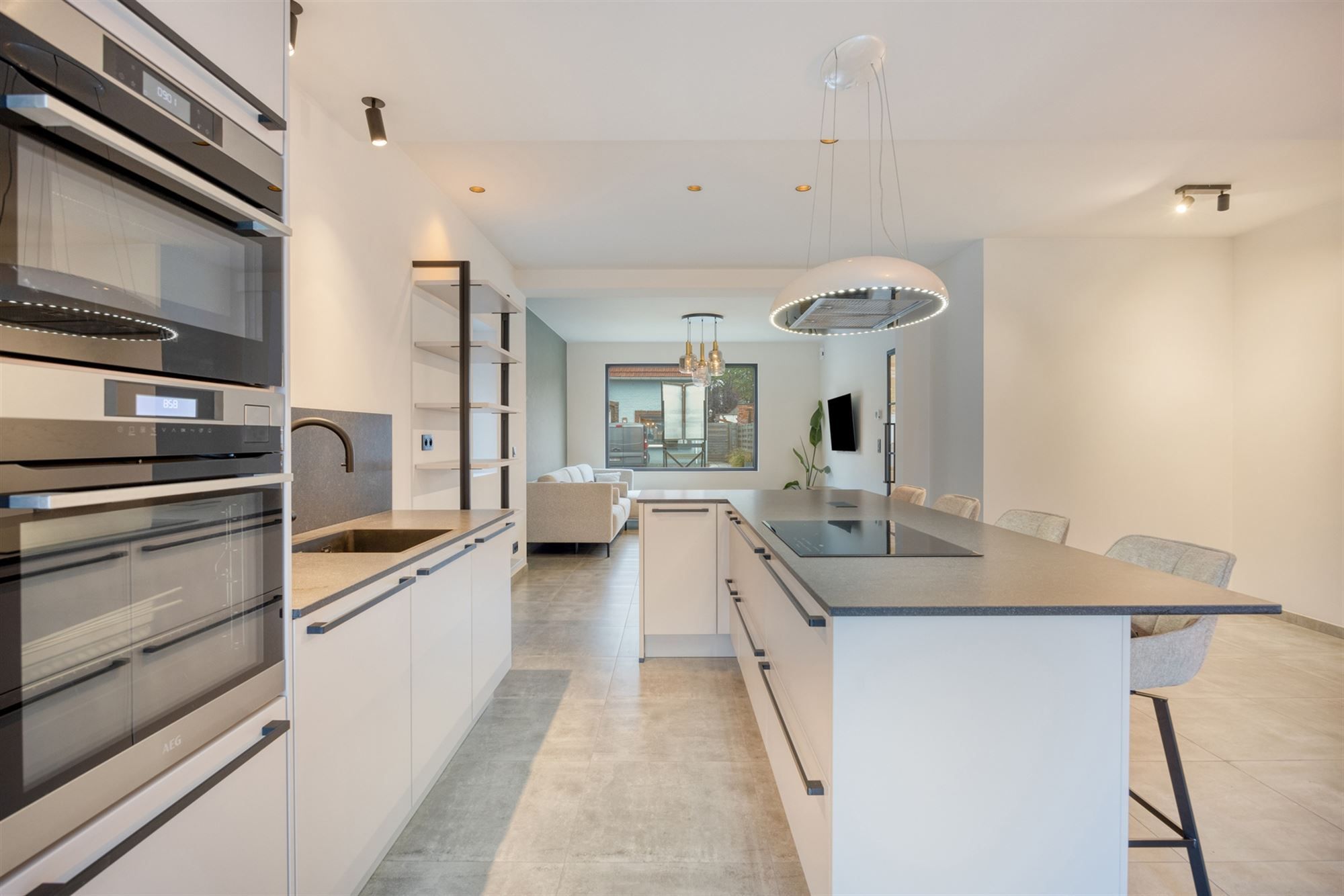 Moderne woning met 3 slaapkamers, 2 badkamers aan de vaart foto 13