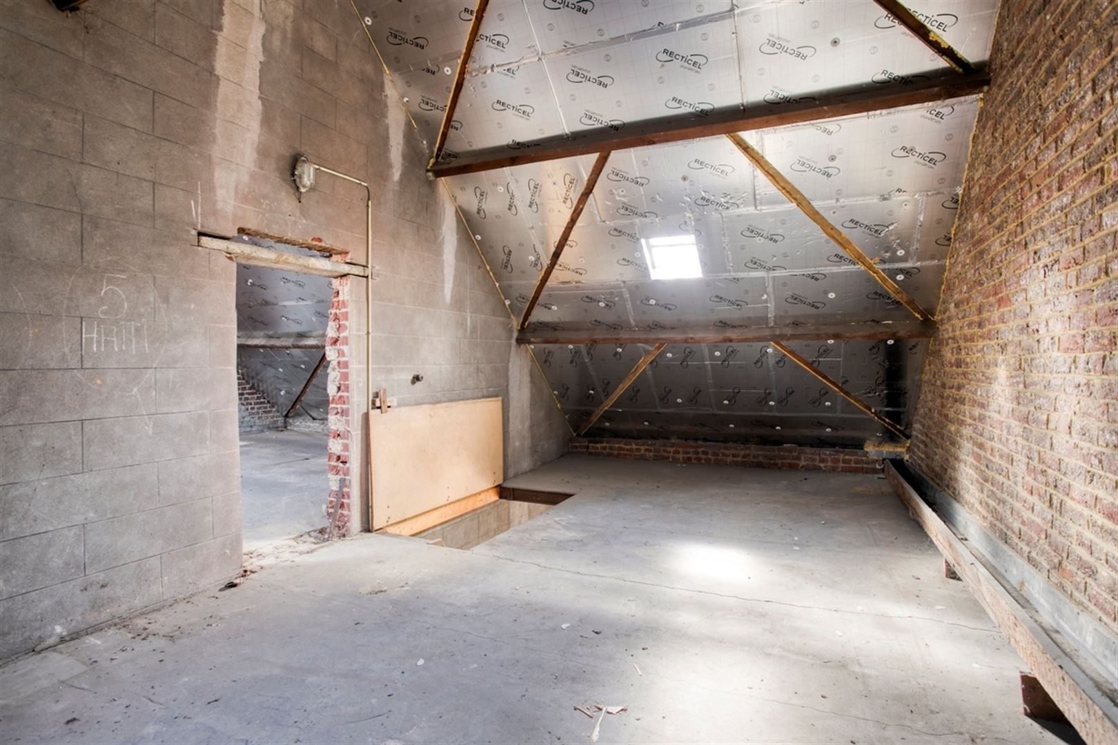 Te renoveren woning centurm Anzegem foto 26