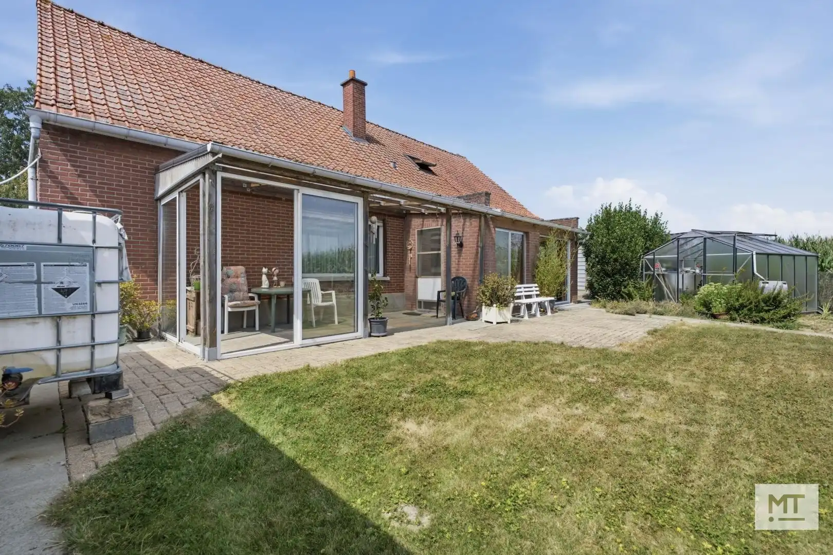 Te renoveren alleenstaande woning op een landelijke locatie in Wijtschate foto 22