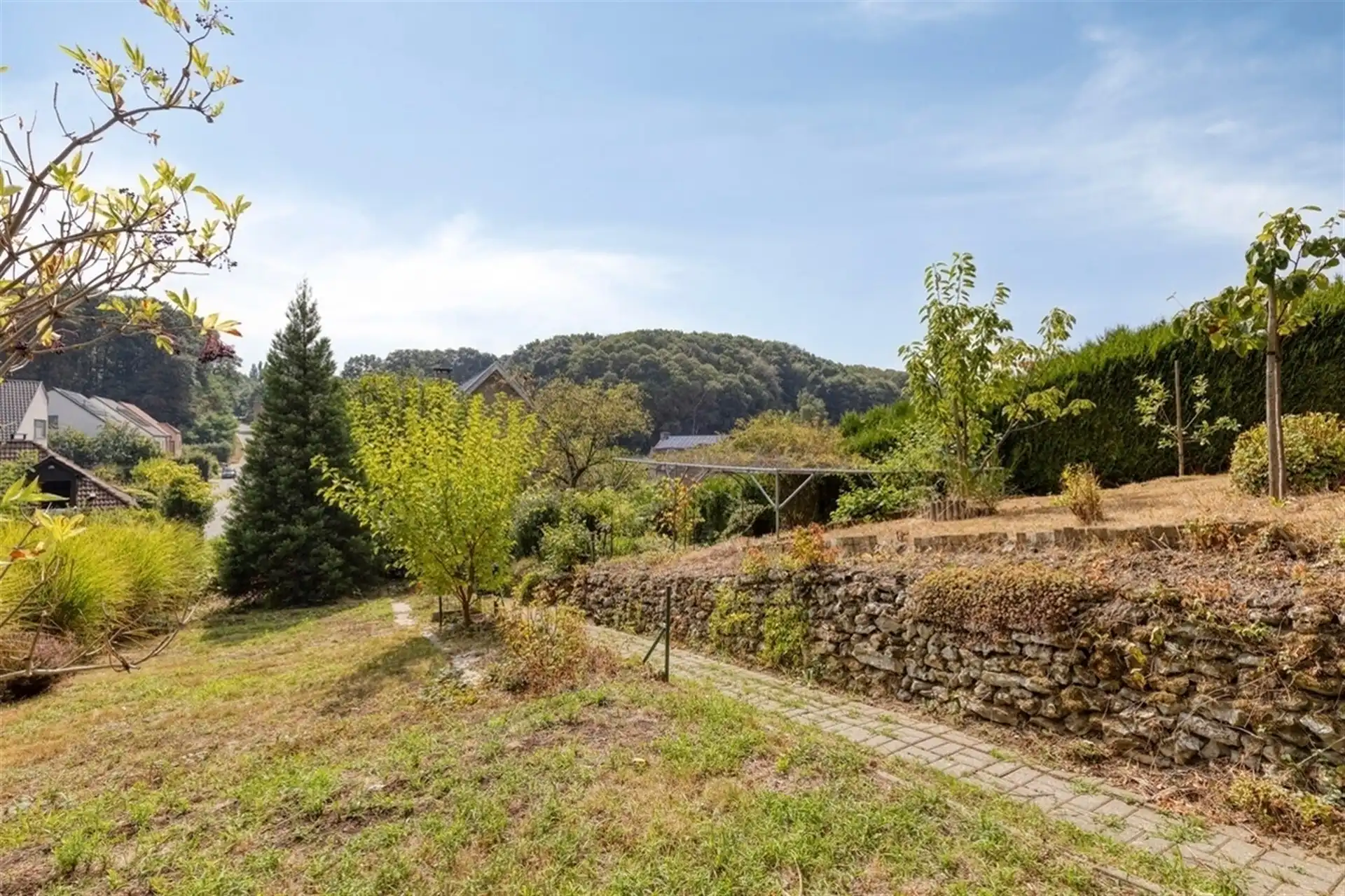 Recente en instapklare villa met 3/4 slaapkamers + bureau foto 30